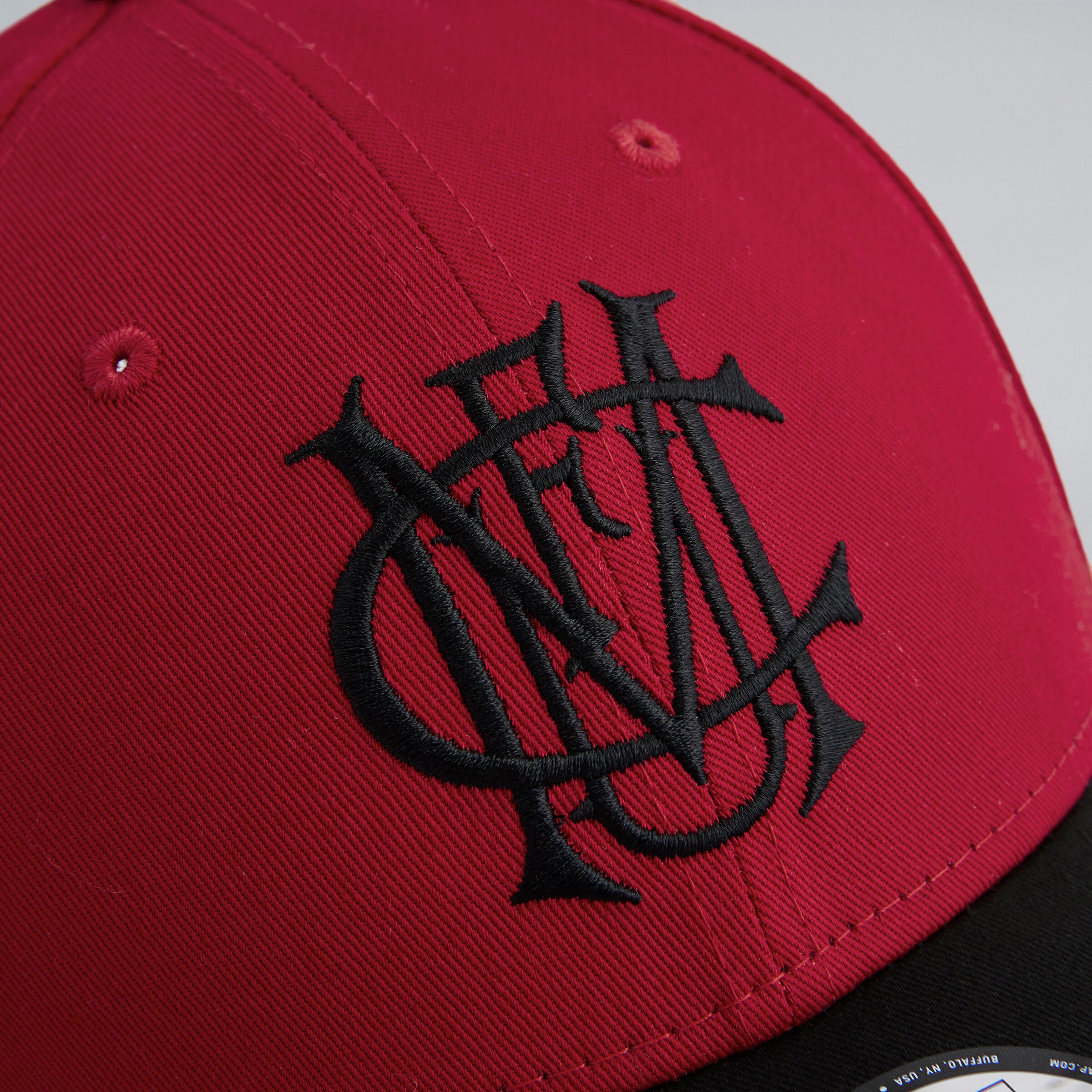 Manchester United x New Era Monogram 9Forty Contrast Cap Red Red Detail [5-5]