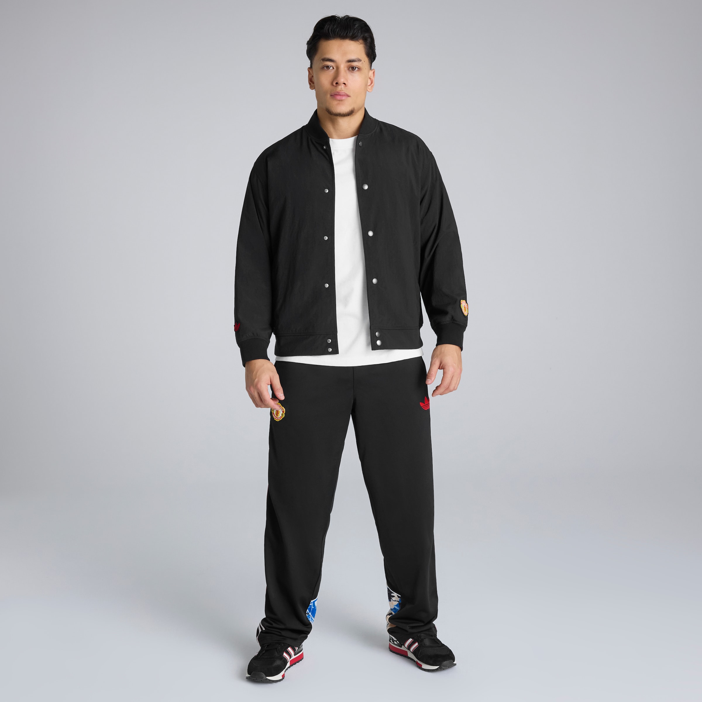 Manchester United x adidas Stone Roses Jacket Black Black Detail [3-8]