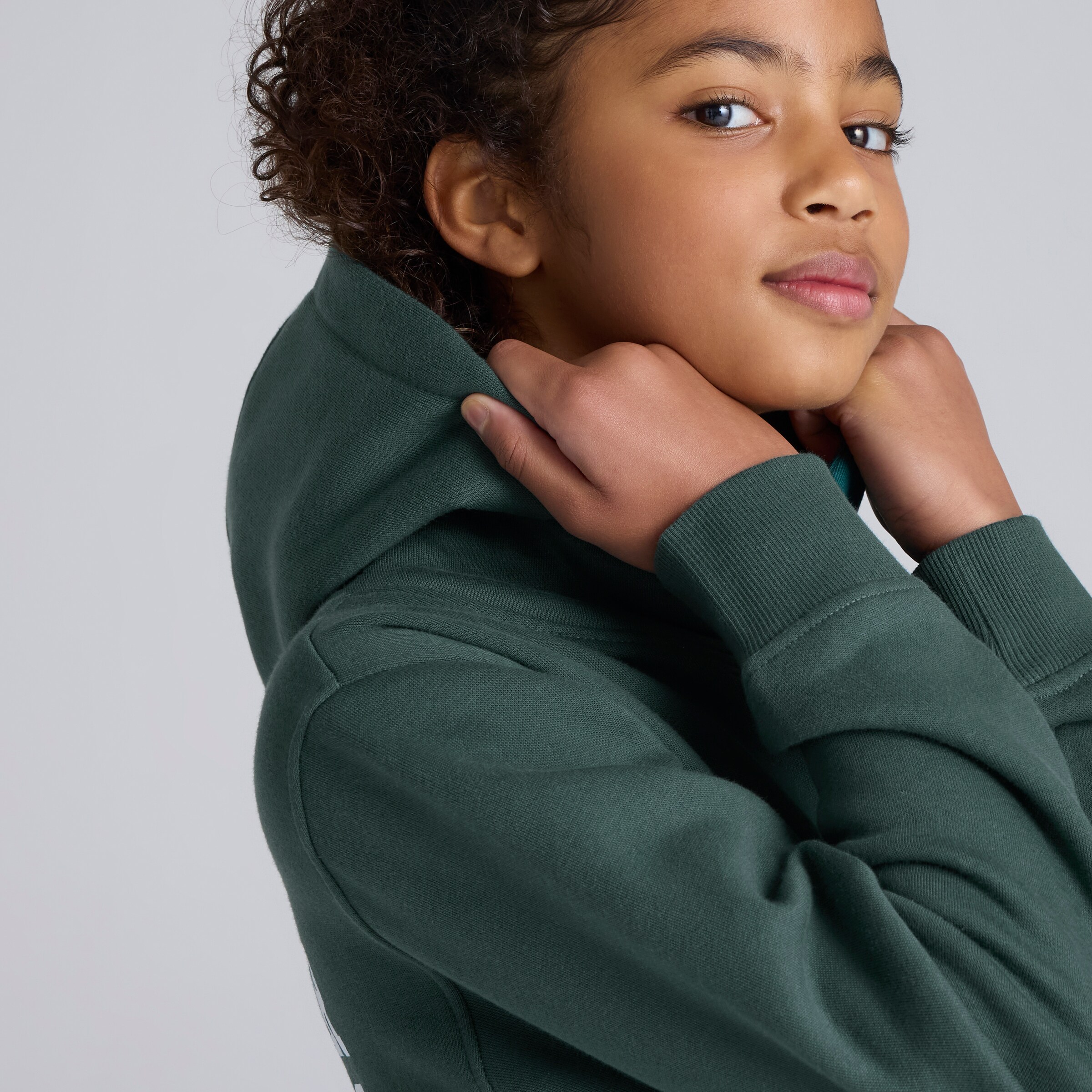 Manchester United Kids Varsity Back Print Overhead Hoodie Green Green Detail [6-6]