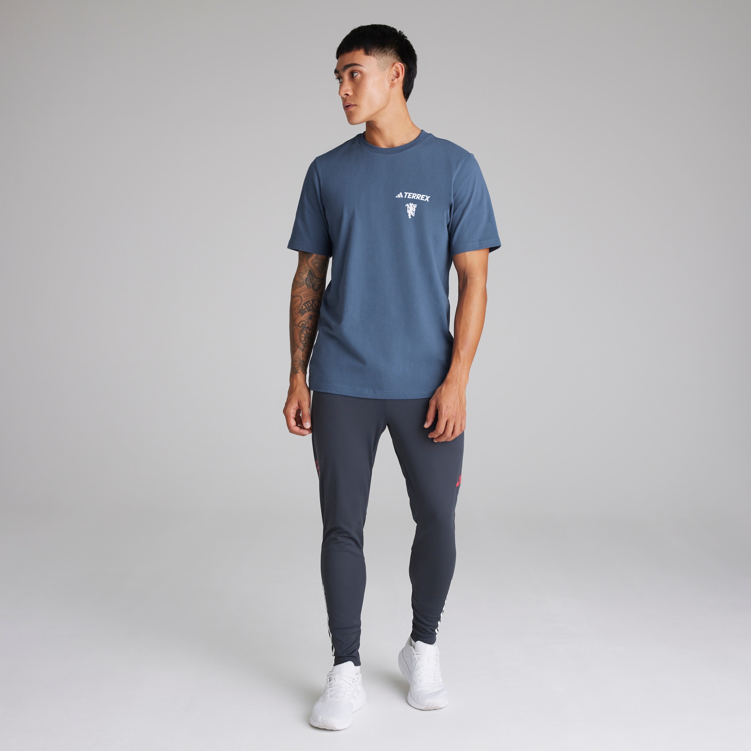 Manchester United x adidas Mens Terrex Graphic T-Shirt Blue Blue Detail [3-5]