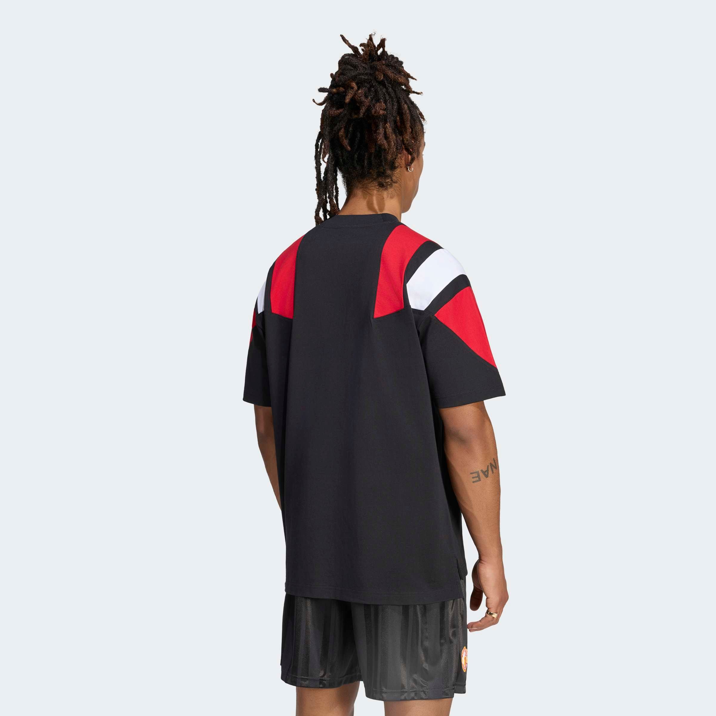 Manchester United x adidas EQT T-Shirt Black Black Detail [2-6]