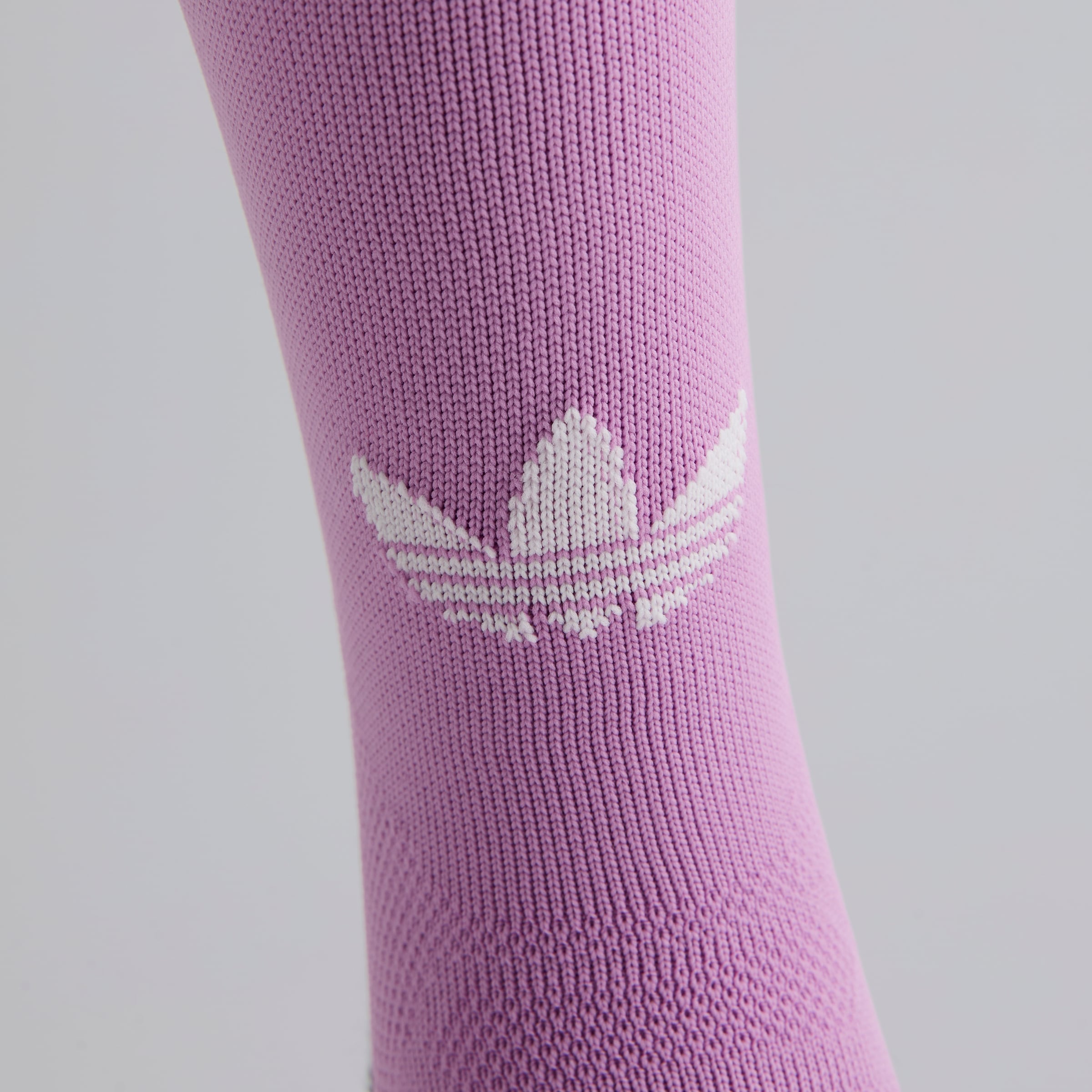 MU 26/27 Away Goalkeeper Socks Purple Violet Détail [3-4]
