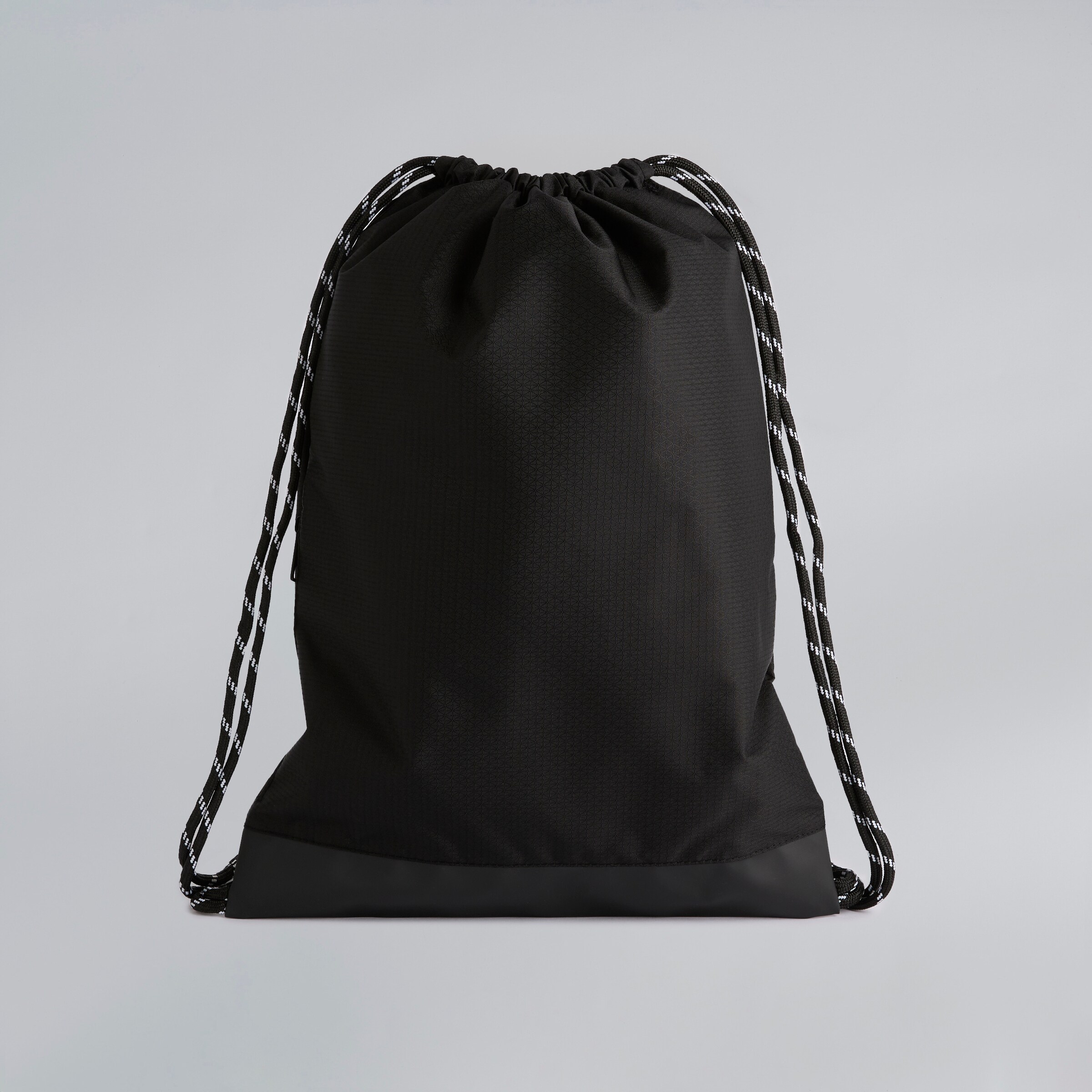 MU x Adidas Essentials 3-Stripes Gymsack Black Black Detail [2-4]