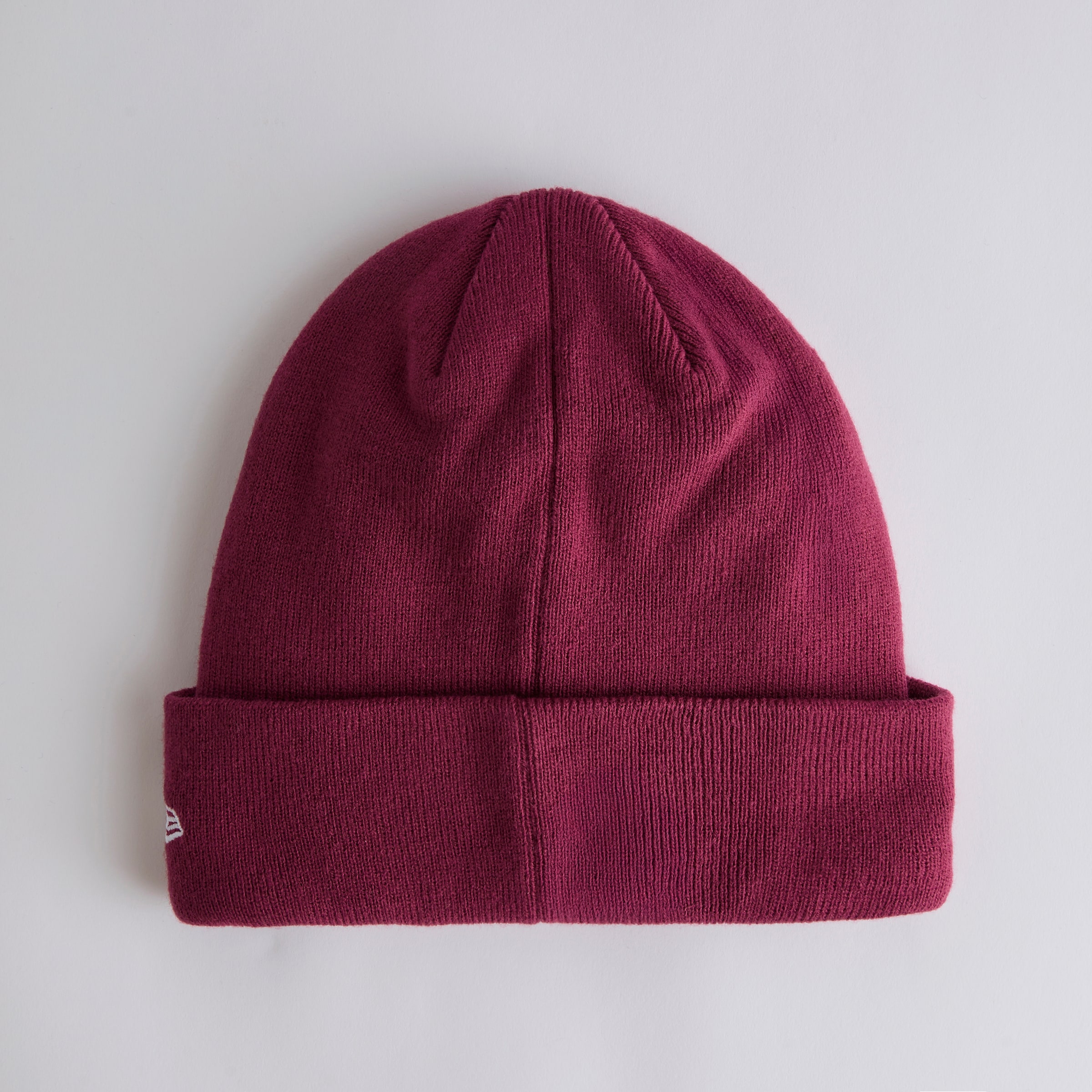 Manchester United x New Era Seasonal Cuff Beanie Burgundy Detail [2-4]