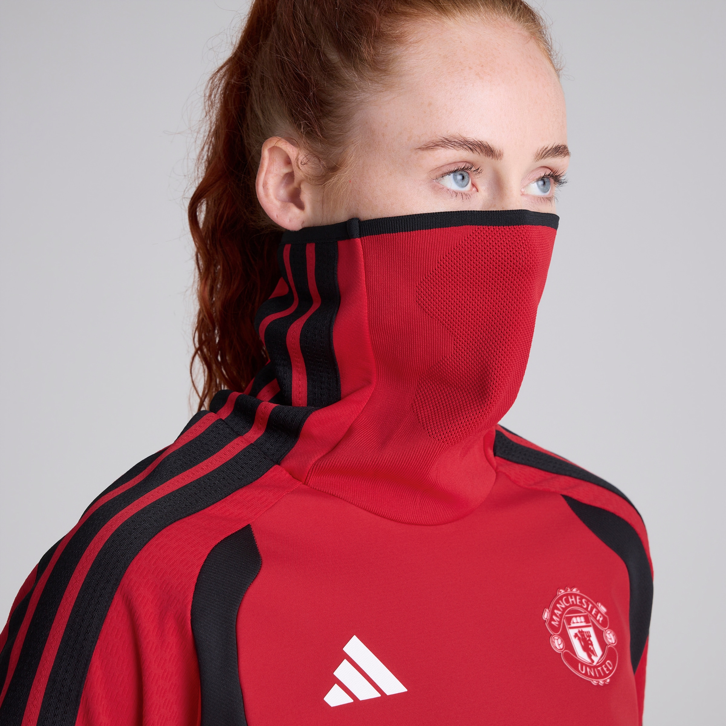 Manchester United Womens 26/27 Training Tiro Authentic Warm Top Red Red Detail [5-5]
