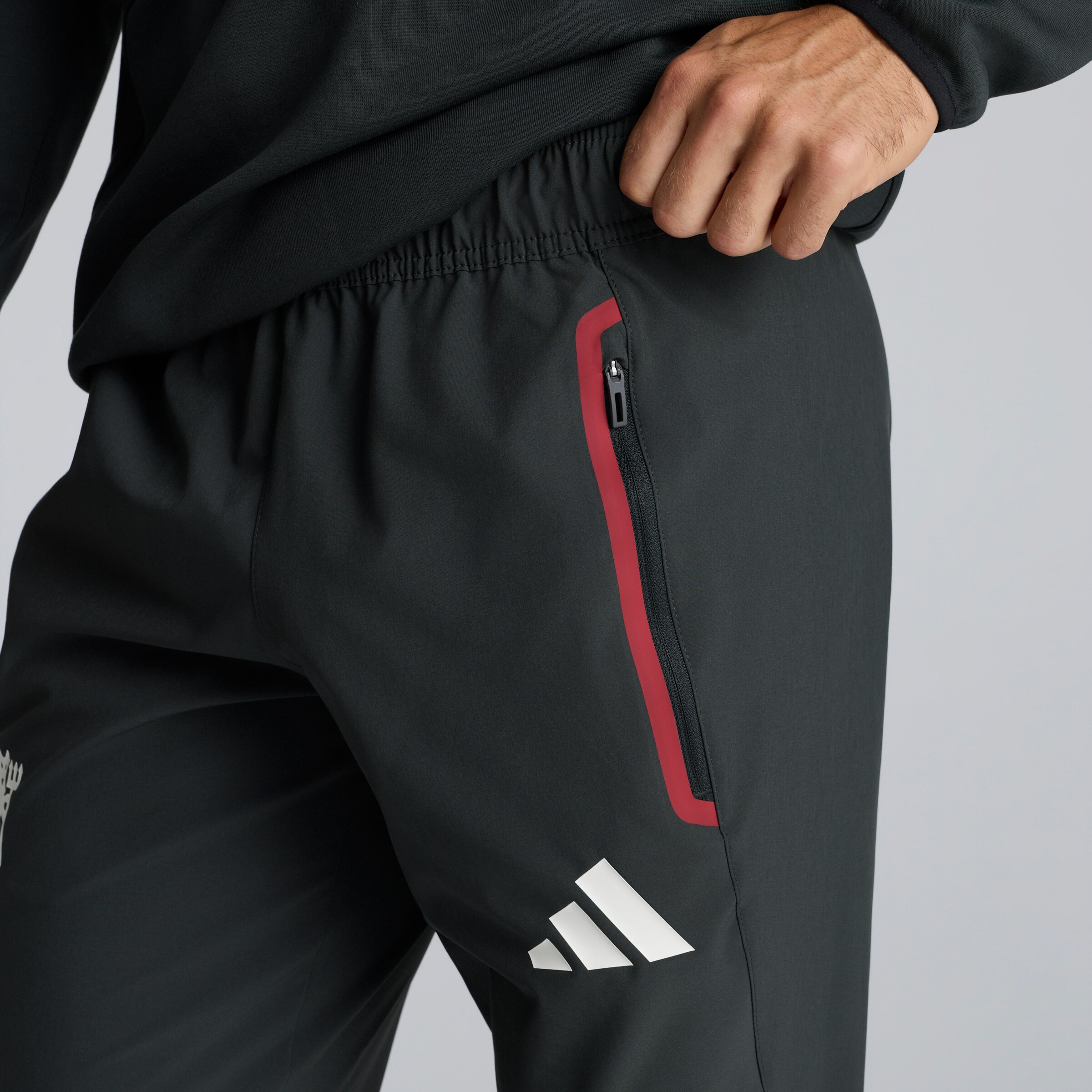 Manchester United Tiro Tech Track Pants Green Grün Detail [7-7]