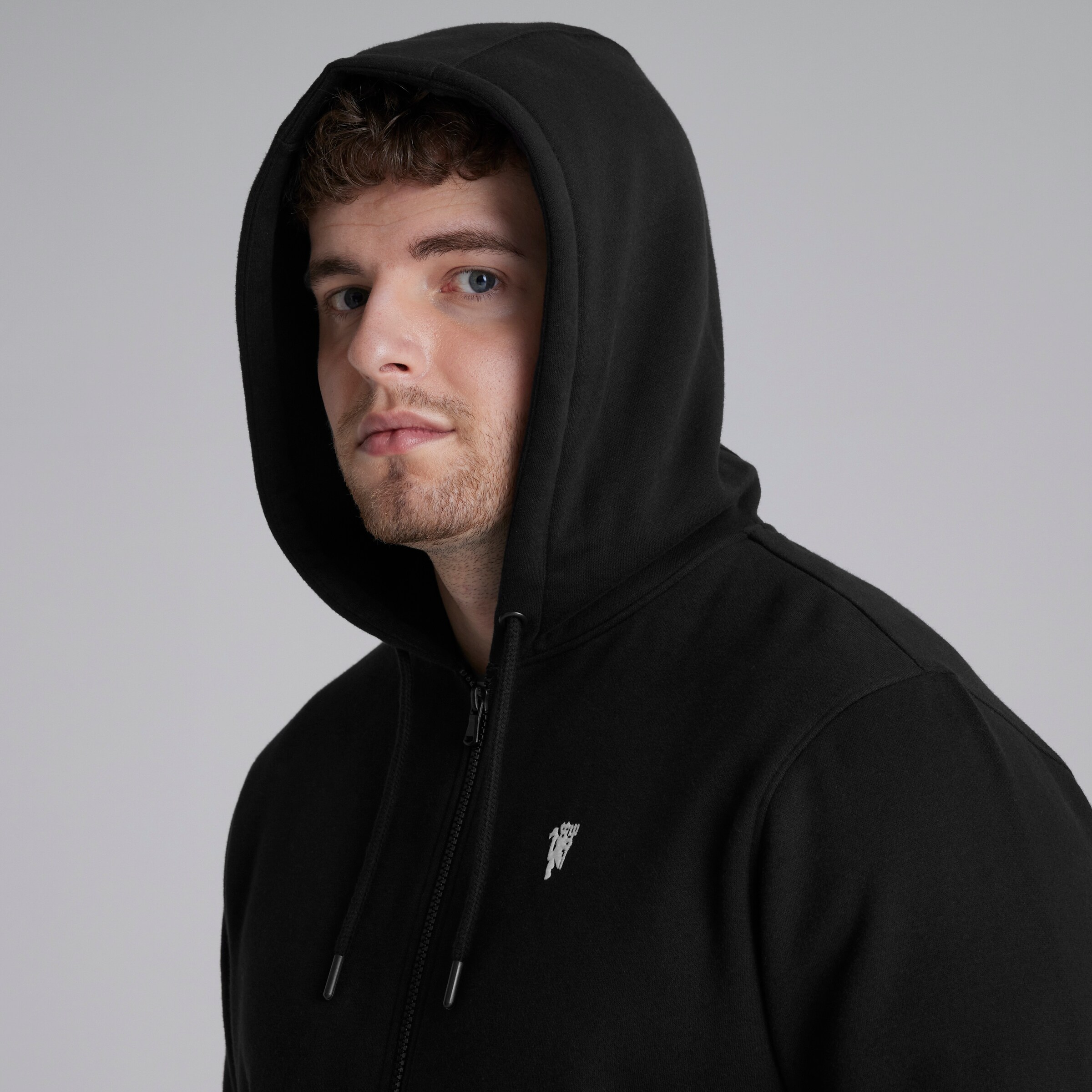 Manchester United Devil Essentials Full Zip Hoodie Black Black Detail [5-5]