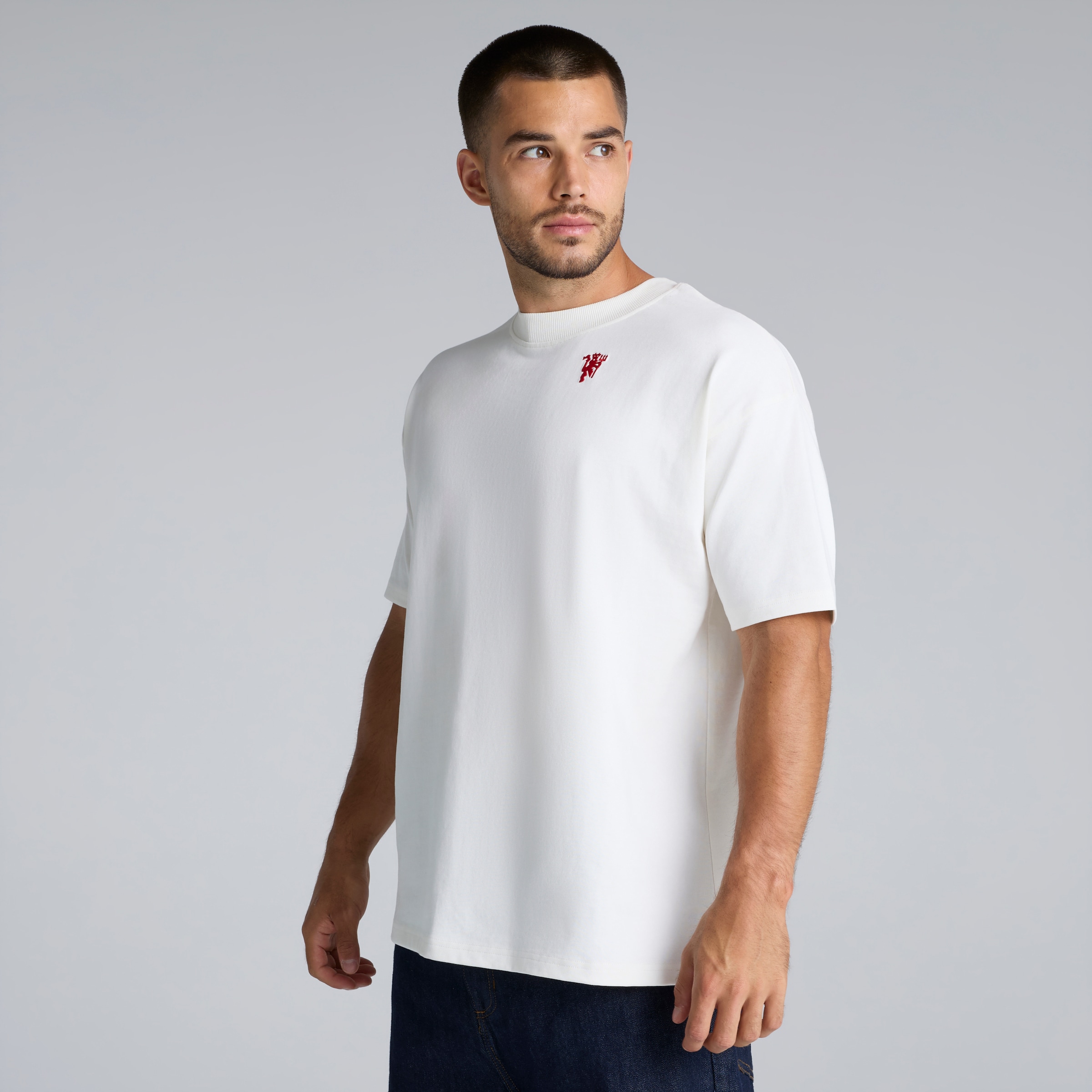 Manchester United There's Nothing on Earth Like Being a Red Back Print T-Shirt White Blanco