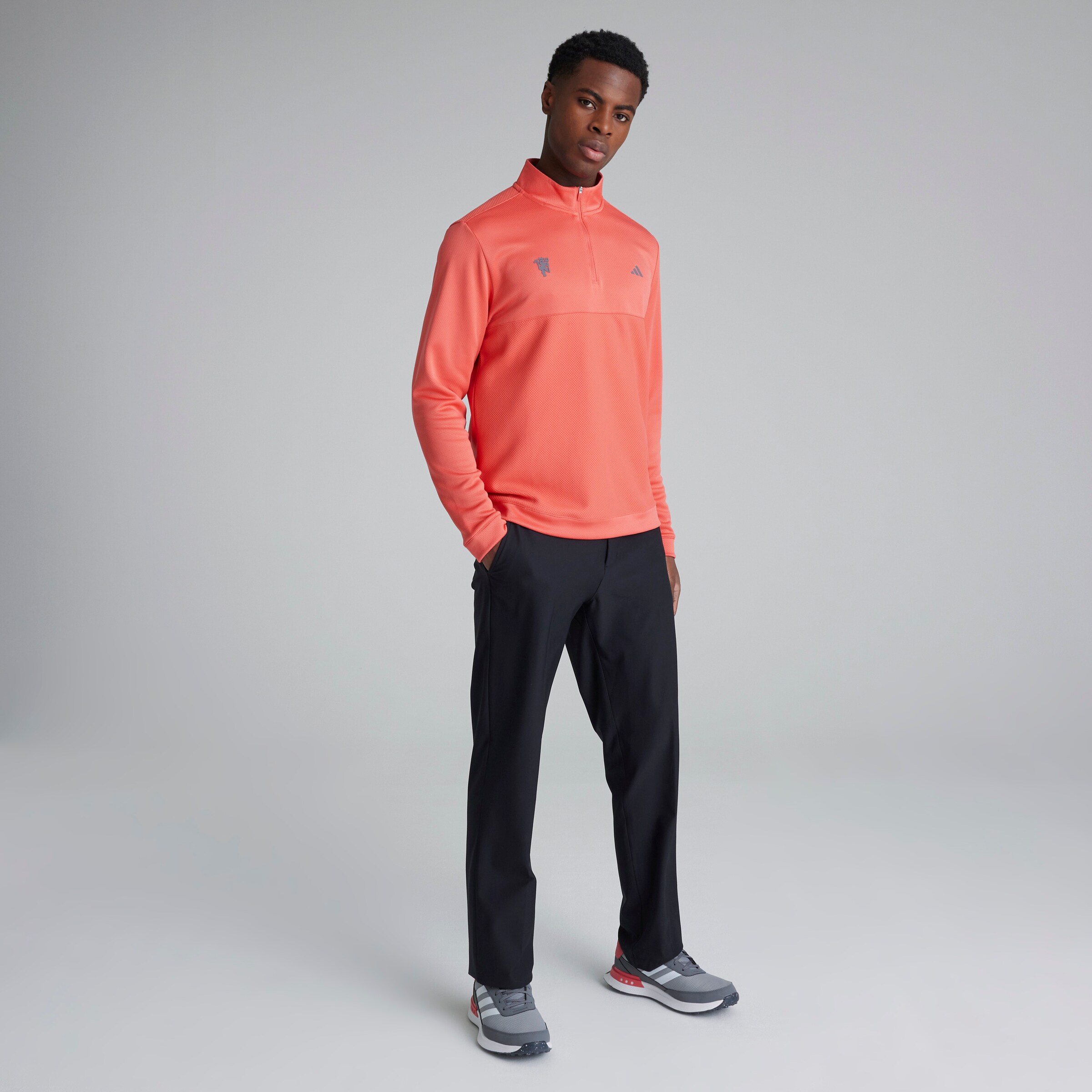 Manchester United x adidas Golf Ultimate365 Textured 1/4 Zip Red Red Detail [3-5]