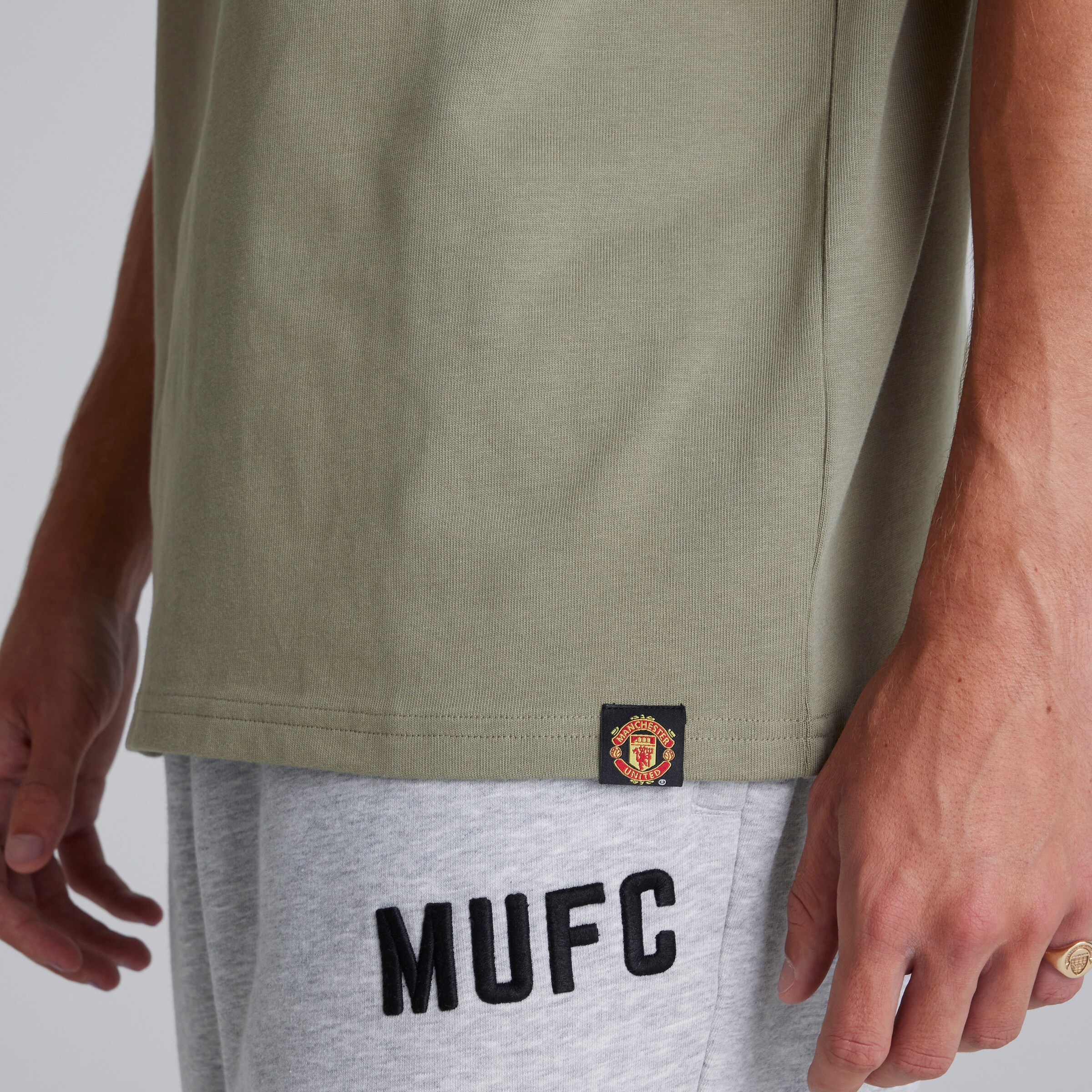 Manchester United Mens MUFC T-Shirt Green Green Detail [5-6]