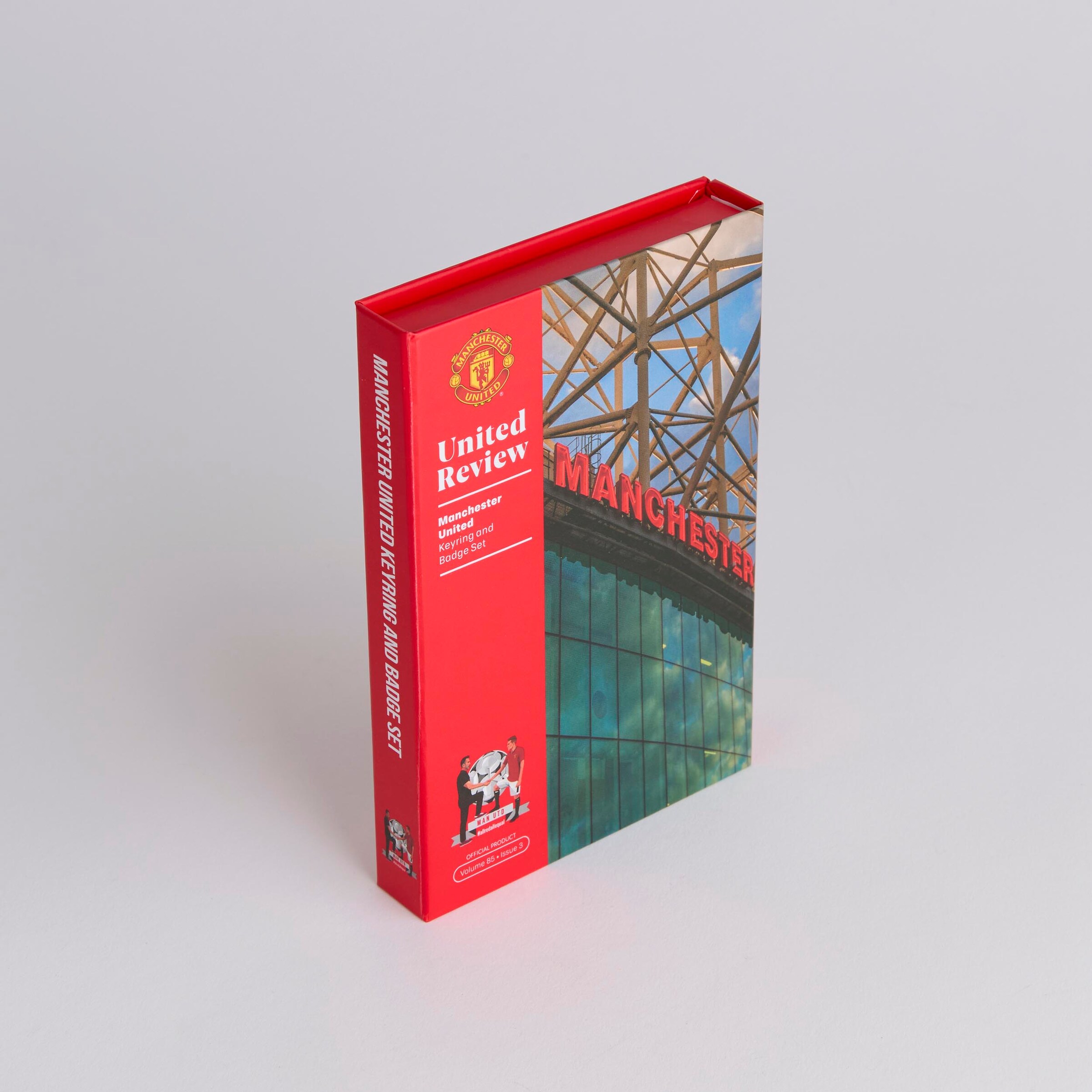 Manchester United Keyring & Badge Set Red Detail [2-4]