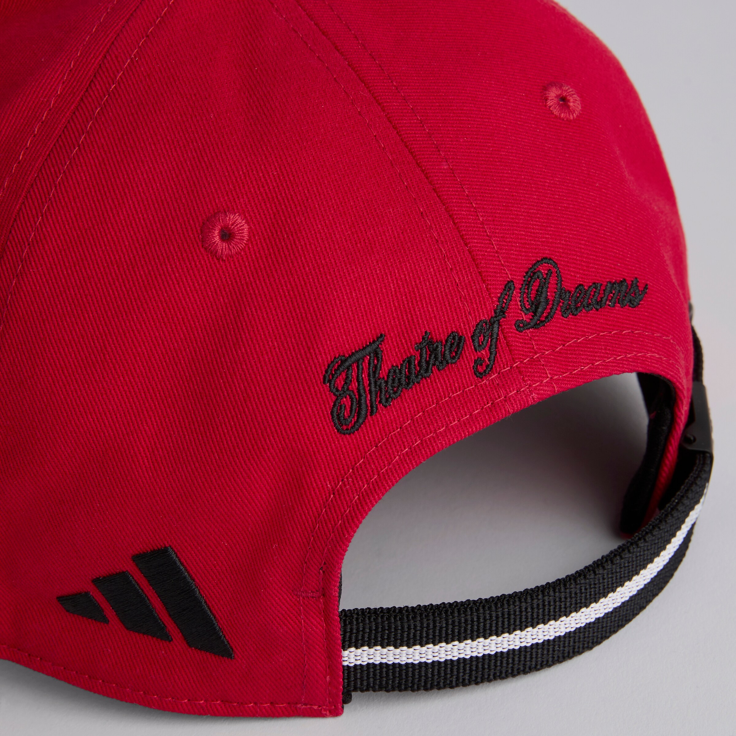 Manchester United x adidas 25/26 Cap Red Red Detail [5-5]