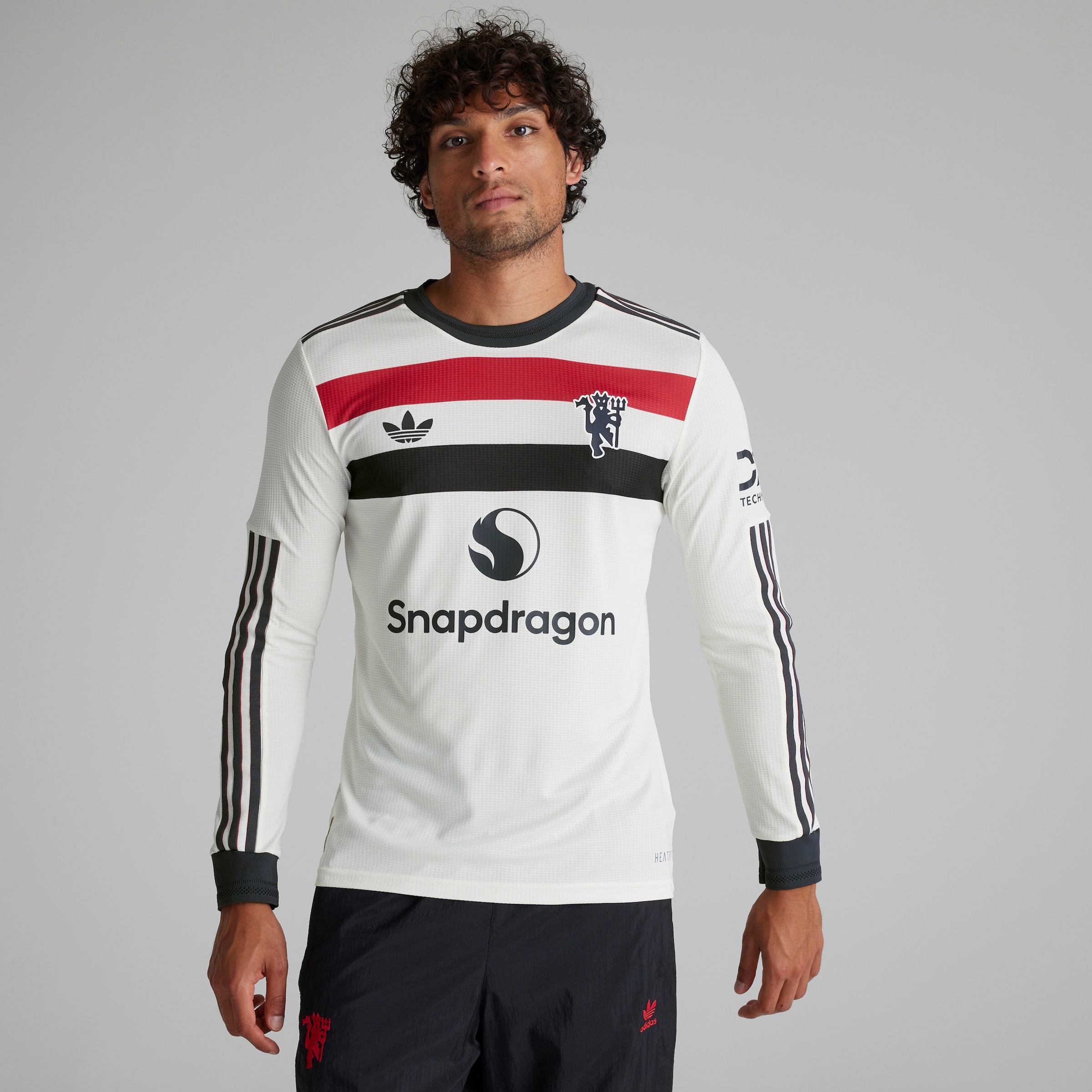 ★★Adairs★★ Manchester United 2425 Third Jersey White IY7 Manchester United 24-25 Third Kit Released - Footy Headlines