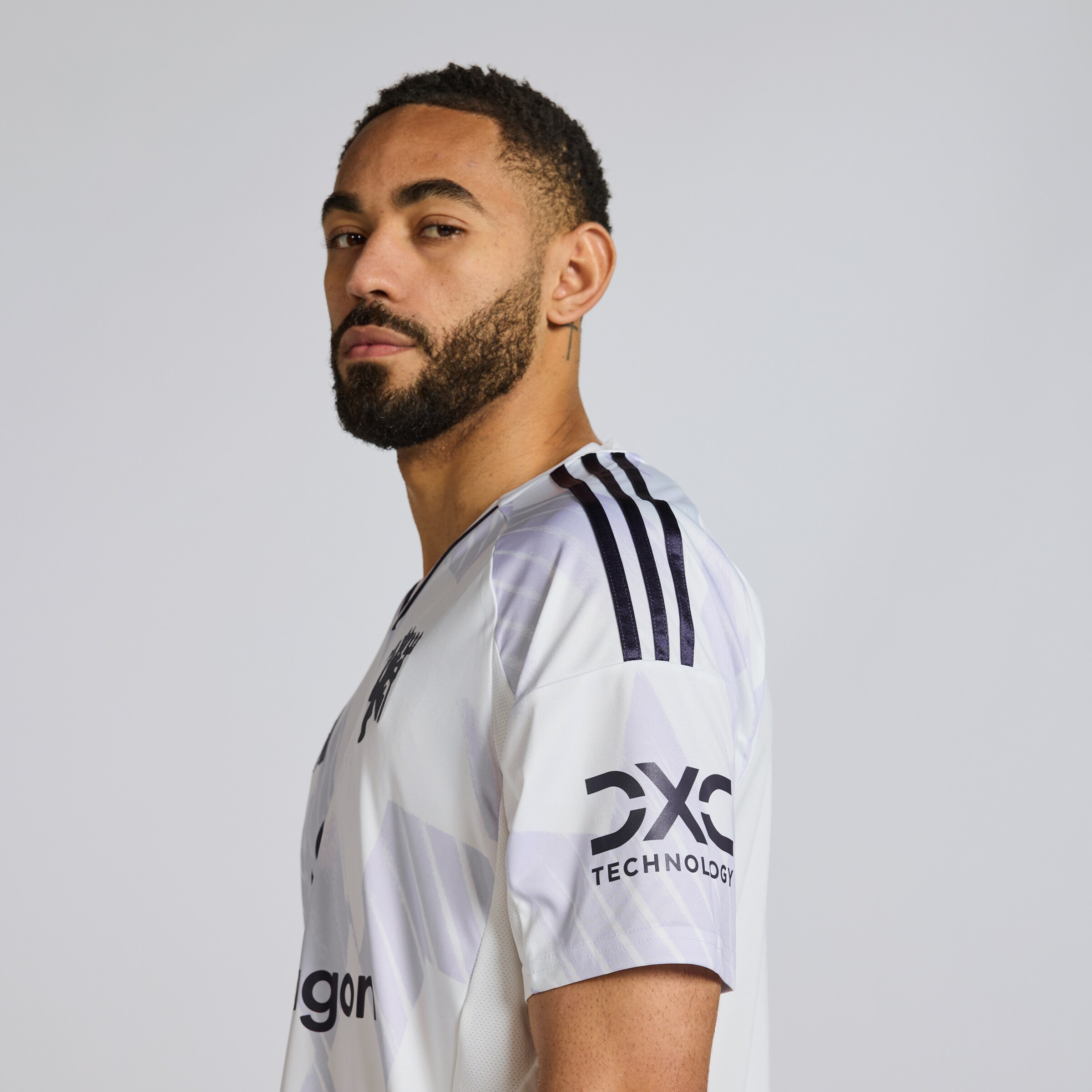 Manchester United 25/26 Away Jersey with Cunha 10 Club Printing White Detail [5-5]