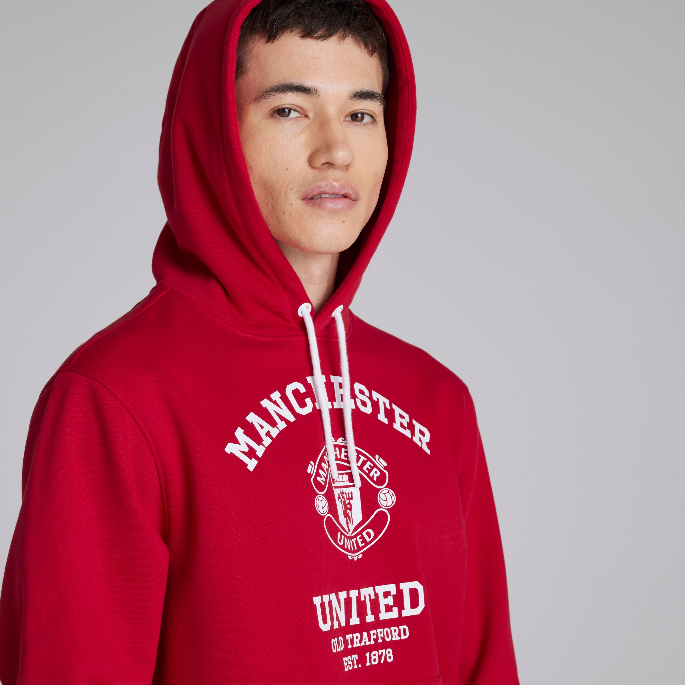 Manchester United Varsity Overhead Hoodie Red Red Detail [4-5]