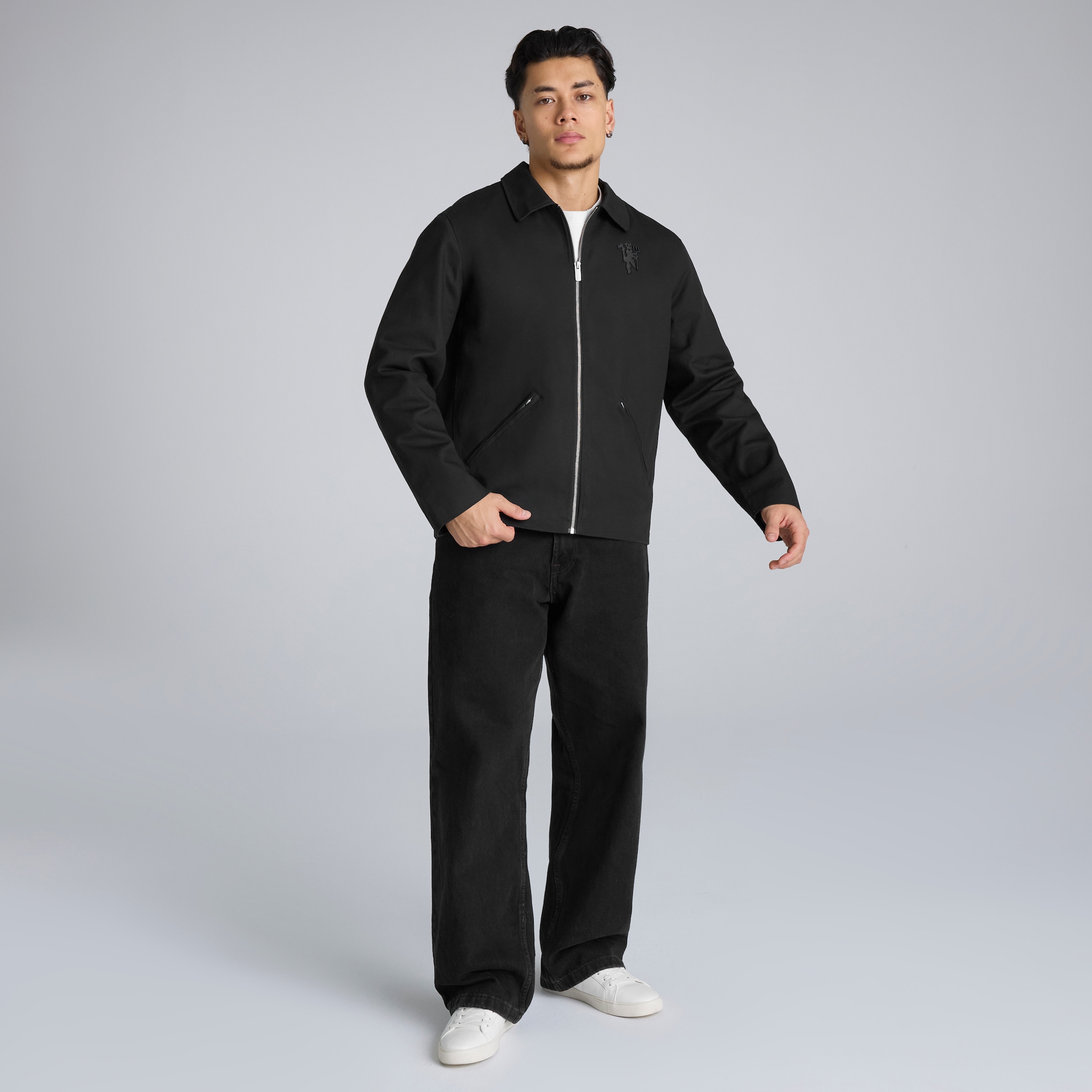 Manchester United Hated Adored Never Ignored Field Jacket Black Black Detail [3-6]