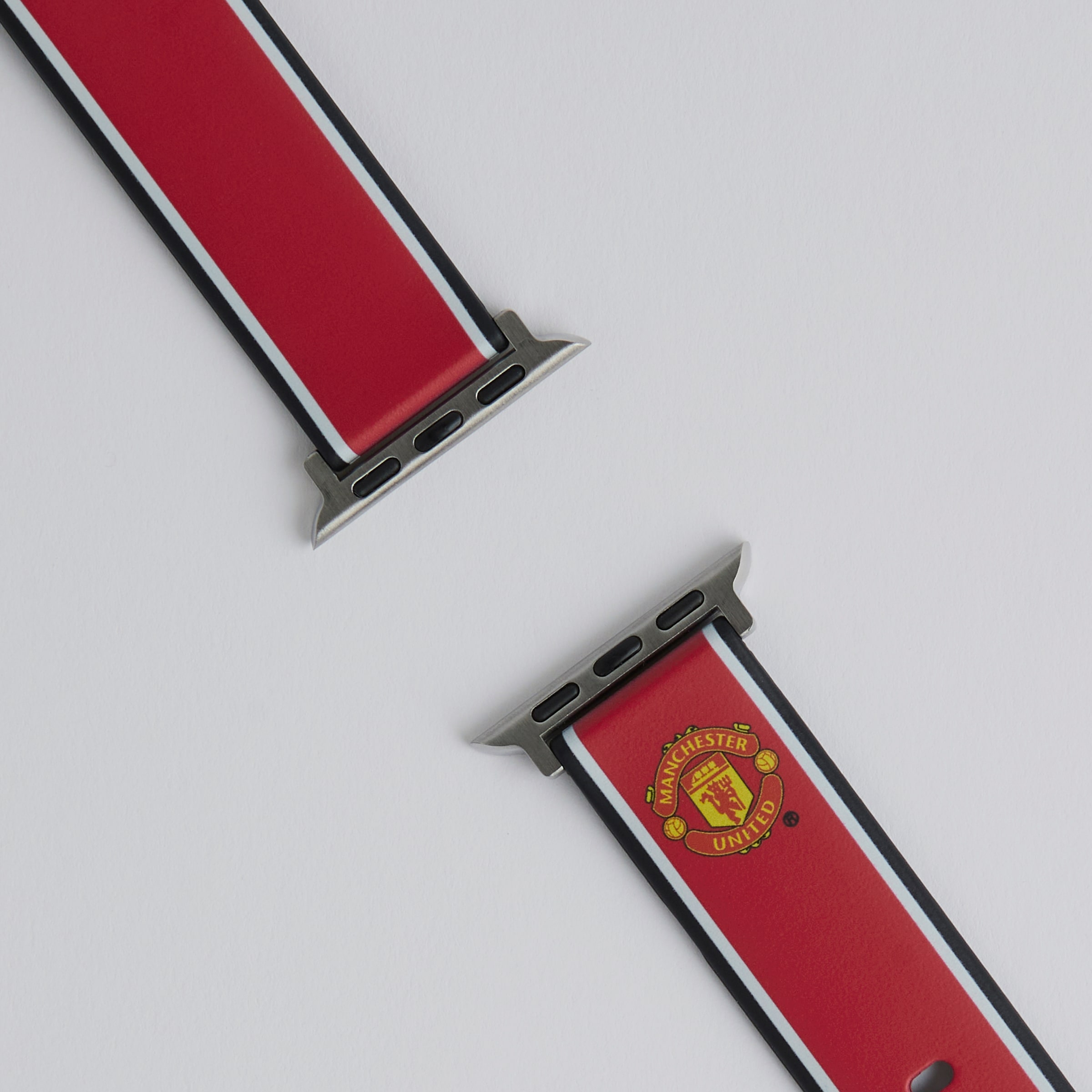 Manchester United Smart Watch Strap Red Black Detail [3-4]