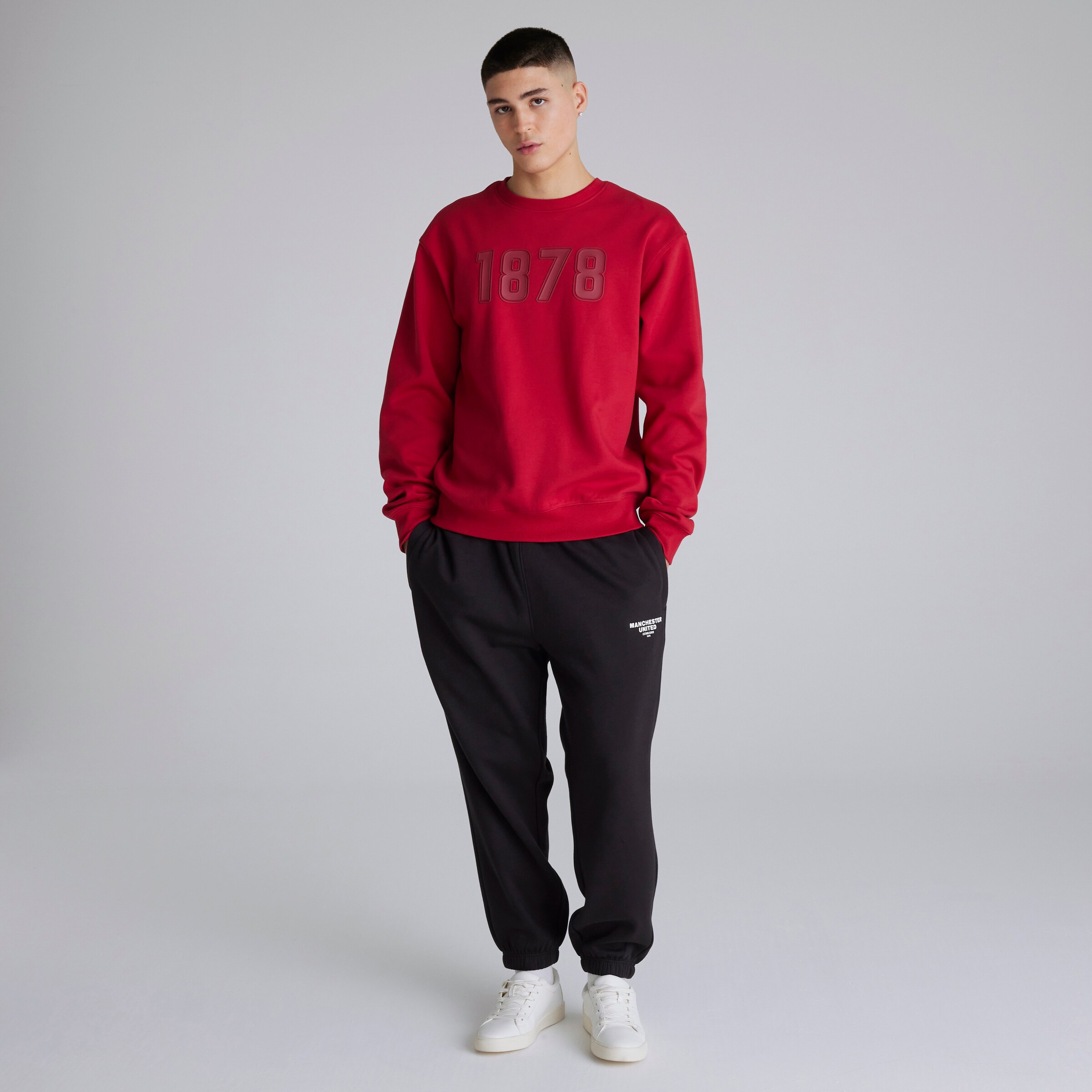 Manchester United Mens 1878 Sweatshirt Red Red Detail [3-5]