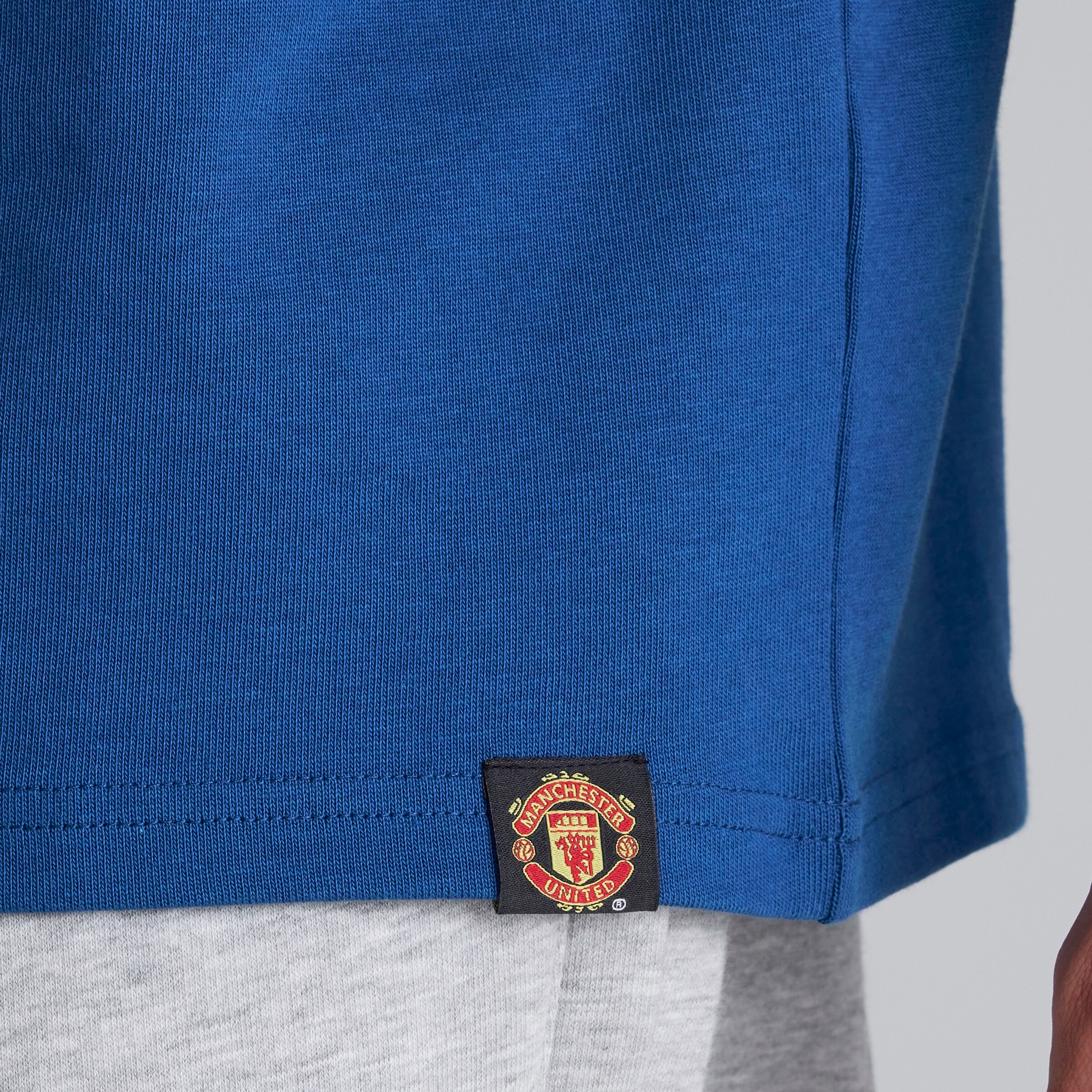 Manchester United Mens MUFC T-Shirt Blue Blue Detail [6-6]