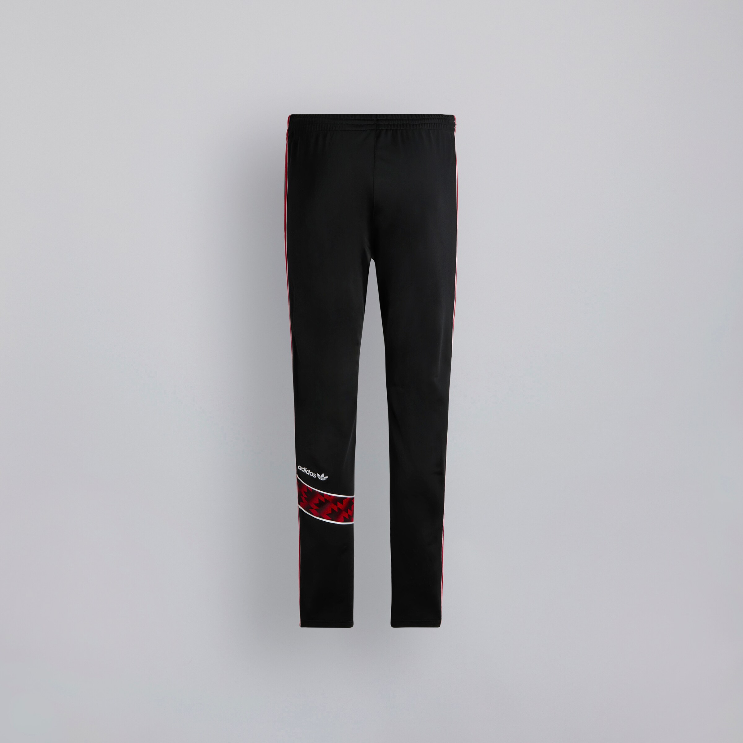 Manchester United x adidas Bring Back 1991 Track Pants Black Black Detail [12-12]