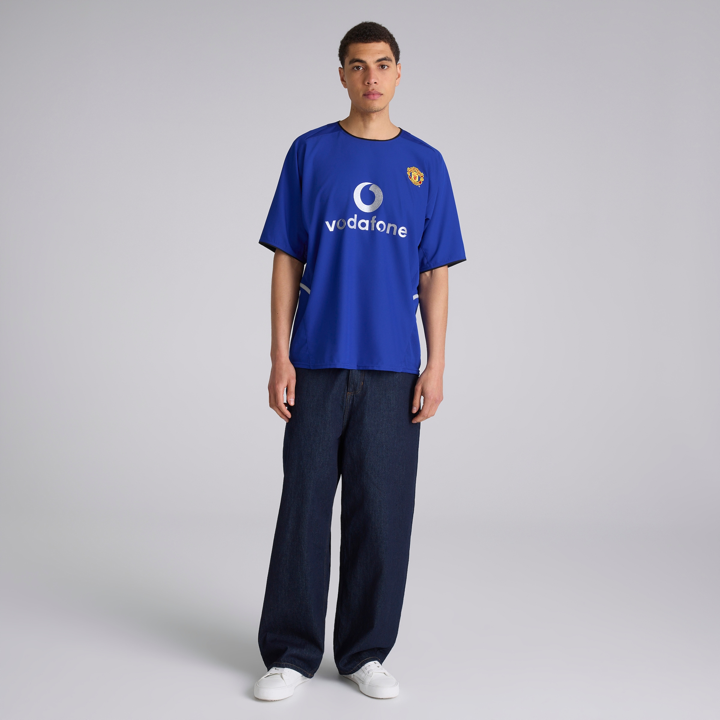 Manchester United 2002-03 Retro Third Shirt Blue Blue Detail [3-5]