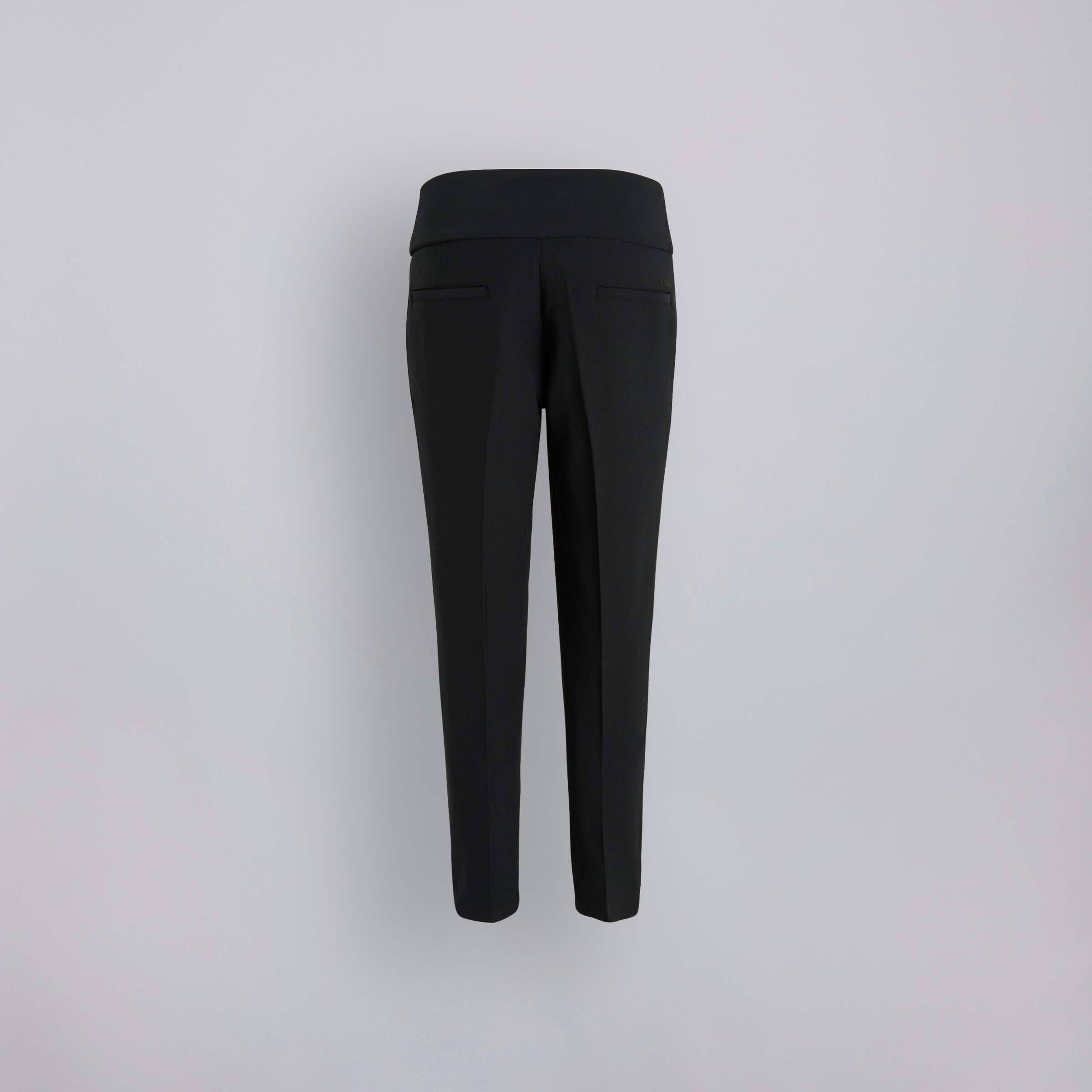 Manchester United x adidas Womens Golf Pull-On Ankle Pants Black Black Detail [2-2]