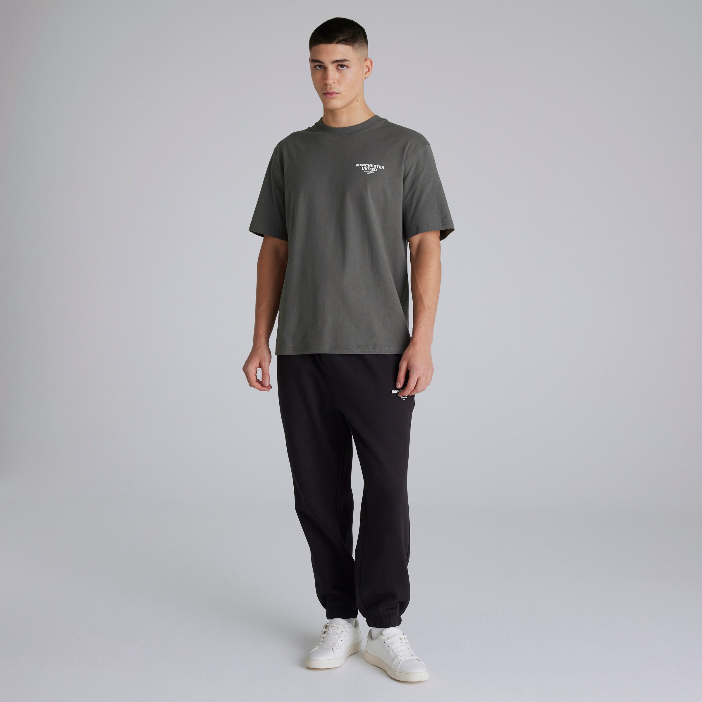 Manchester United Mens Back Print T-Shirt Slate Grey Detail [3-5]