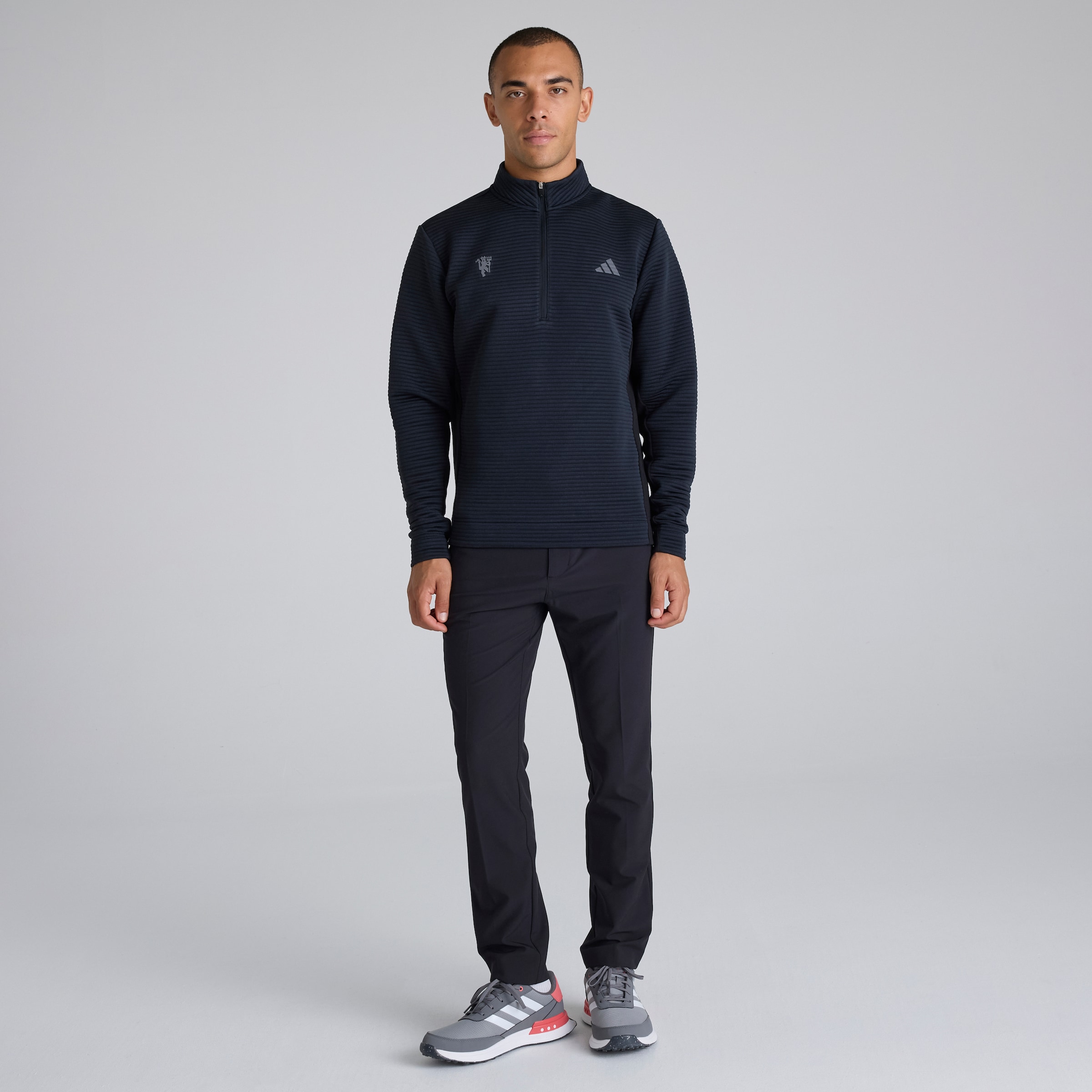 Manchester United x adidas Golf Ultimate365 DWR Textured 1/4-Zip Sweatshirt Black Noir Détail [3-5]
