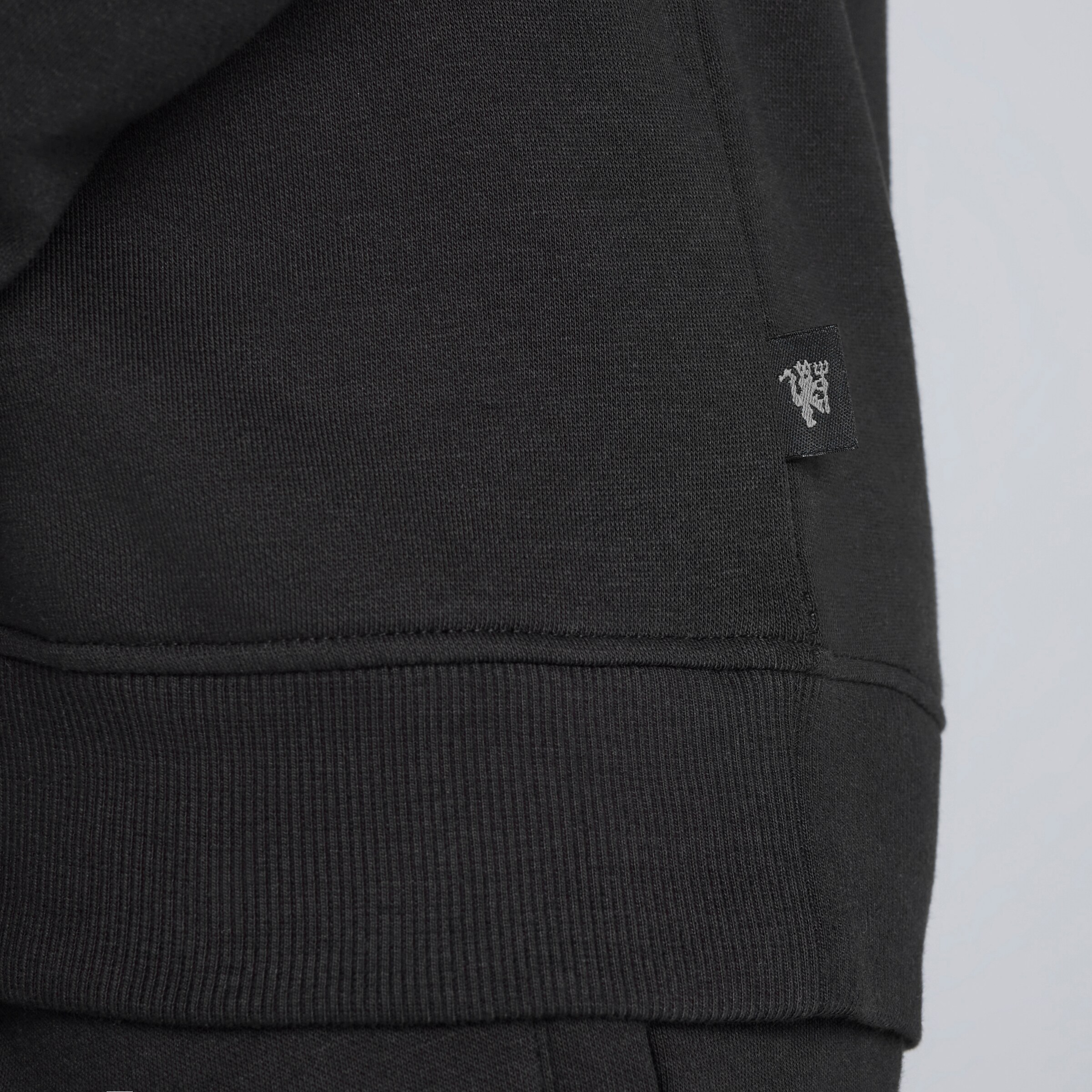 Manchester United Kids Quarter Zip Hoodie Black Black Detail [5-6]