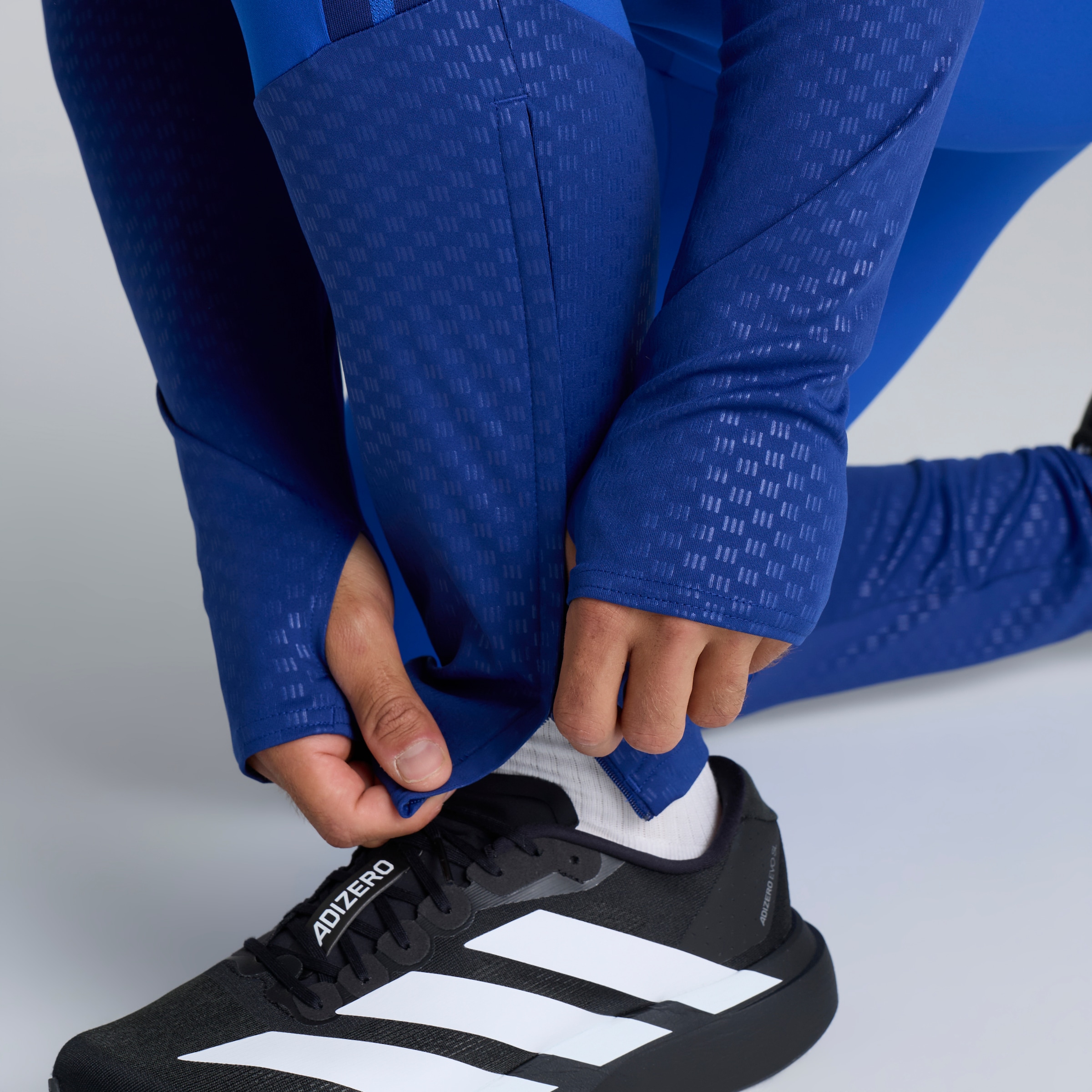 Manchester United 26/27 Cup Training Tiro Pants Blue 蓝色 细节 [5-6]
