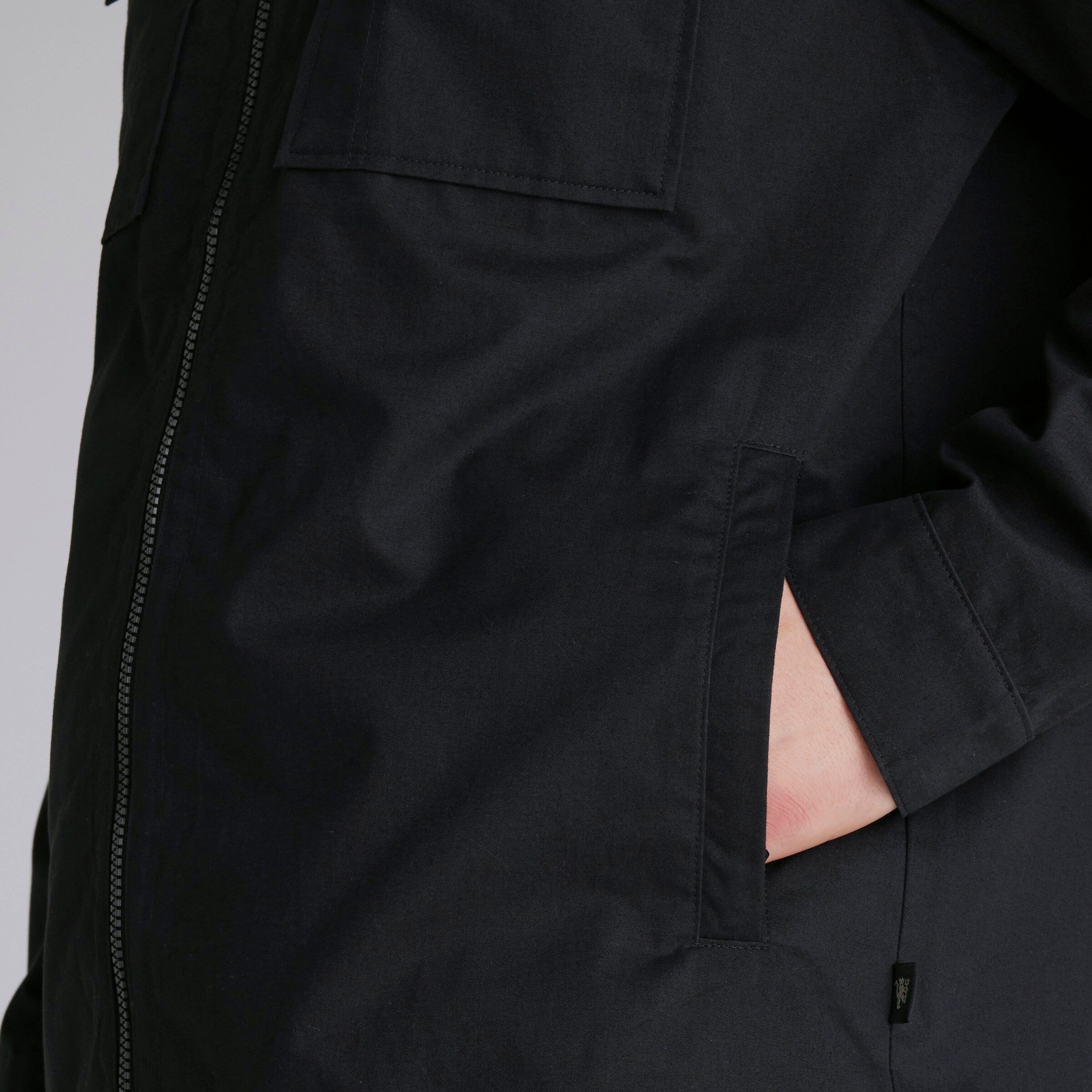 Manchester United Overshirt Black Black Detail [4-5]