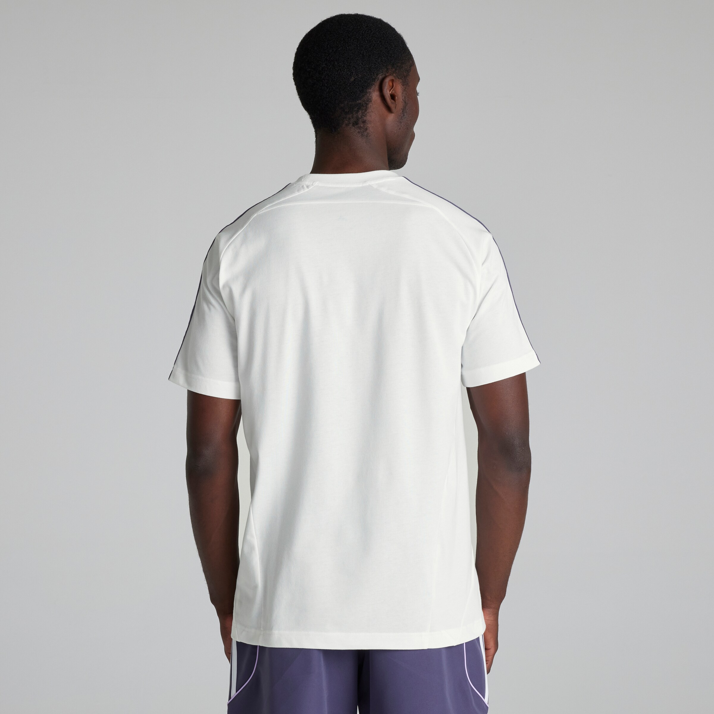 Manchester United x adidas Urban Purist T-Shirt White White Detail [2-5]