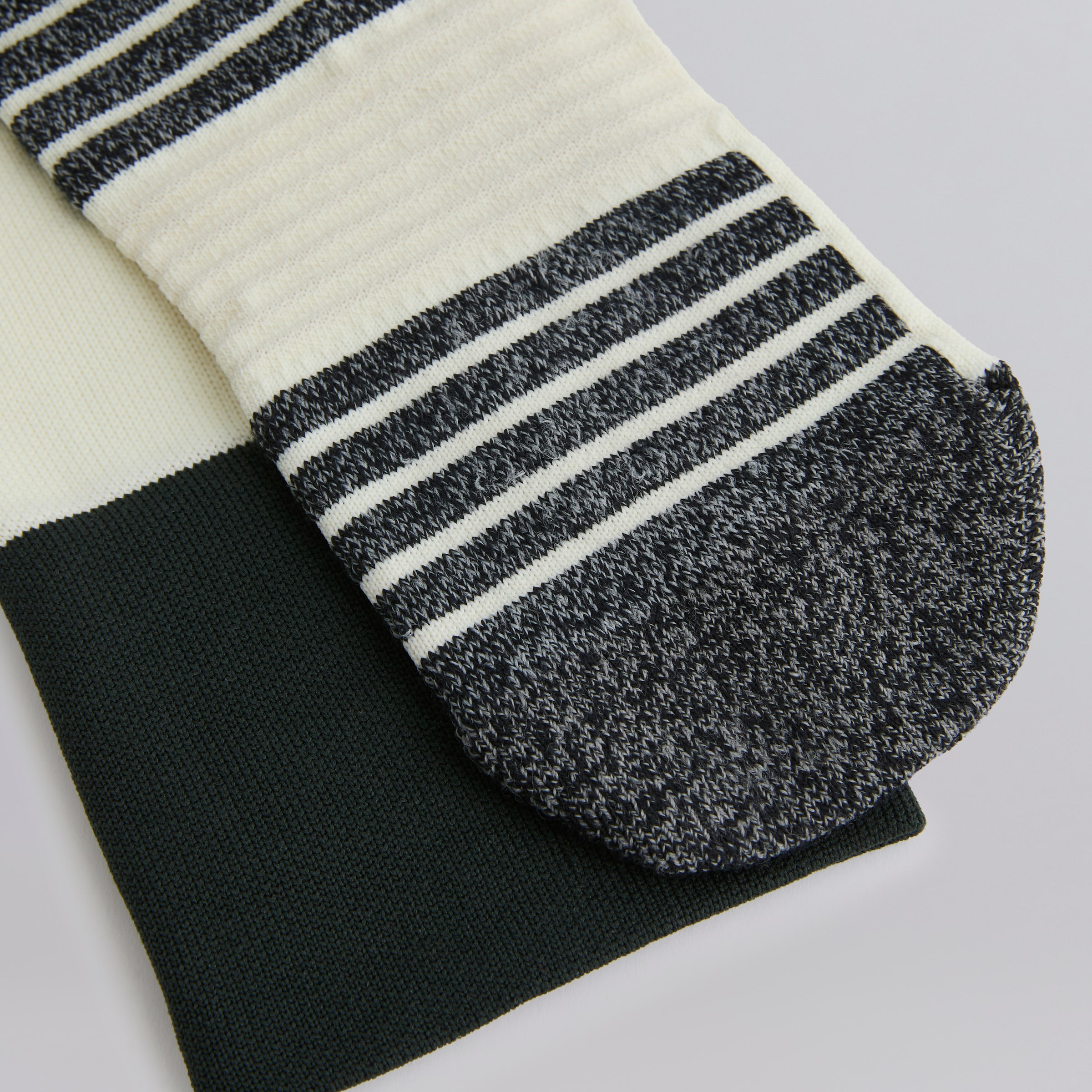Manchester United 26/27 Third Kids Socks Cream Beige Detail [4-4]