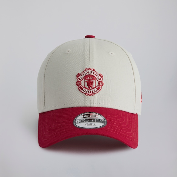 Manchester United x New Era Kids 9Forty Contrast Cap Cream Beige