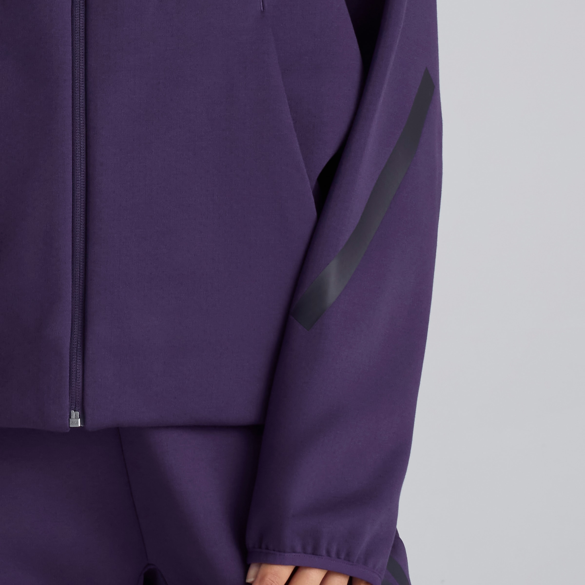 Manchester United x adidas Womens Z.N.E. Full-Zip Hoodie Purple Purple Detail [6-6]