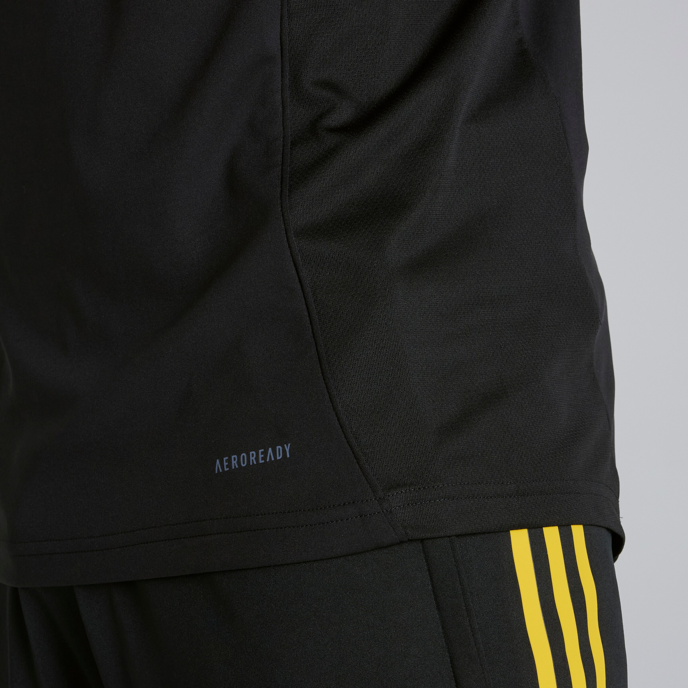 Manchester United Tiro 25 Competition Training Top Black Detail [5-5]