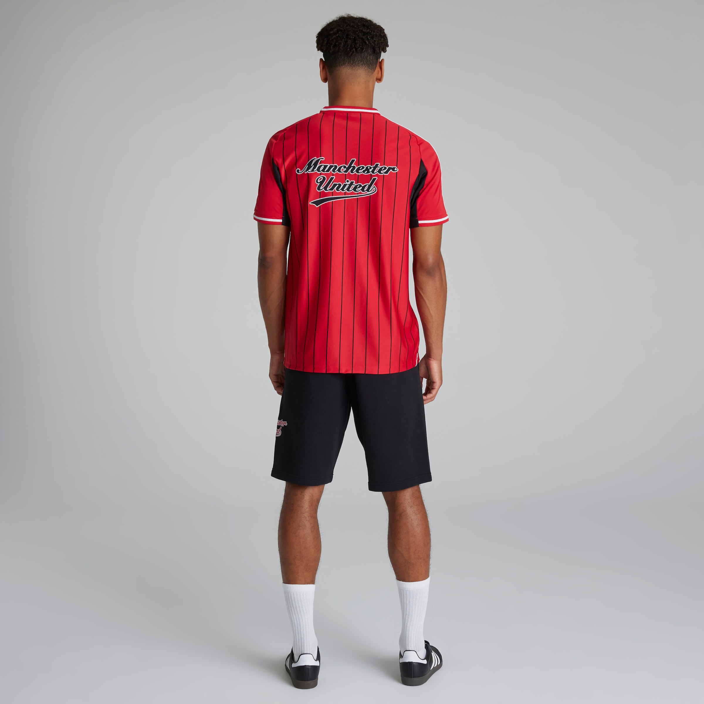 Manchester United x adidas US Pack Shorts Black Black Detail [2-6]