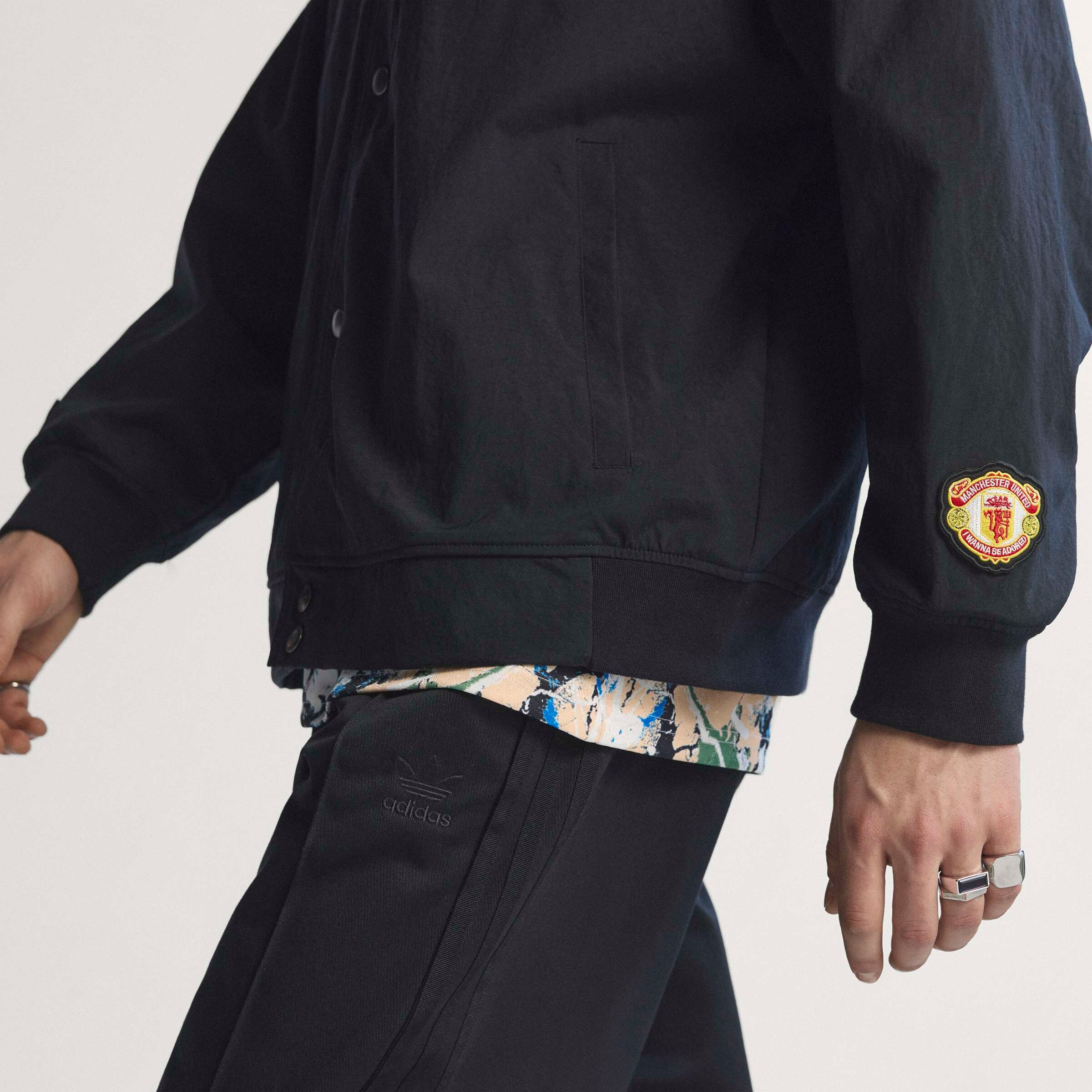 Manchester United x adidas Stone Roses Jacket Black Black Detail [7-10]