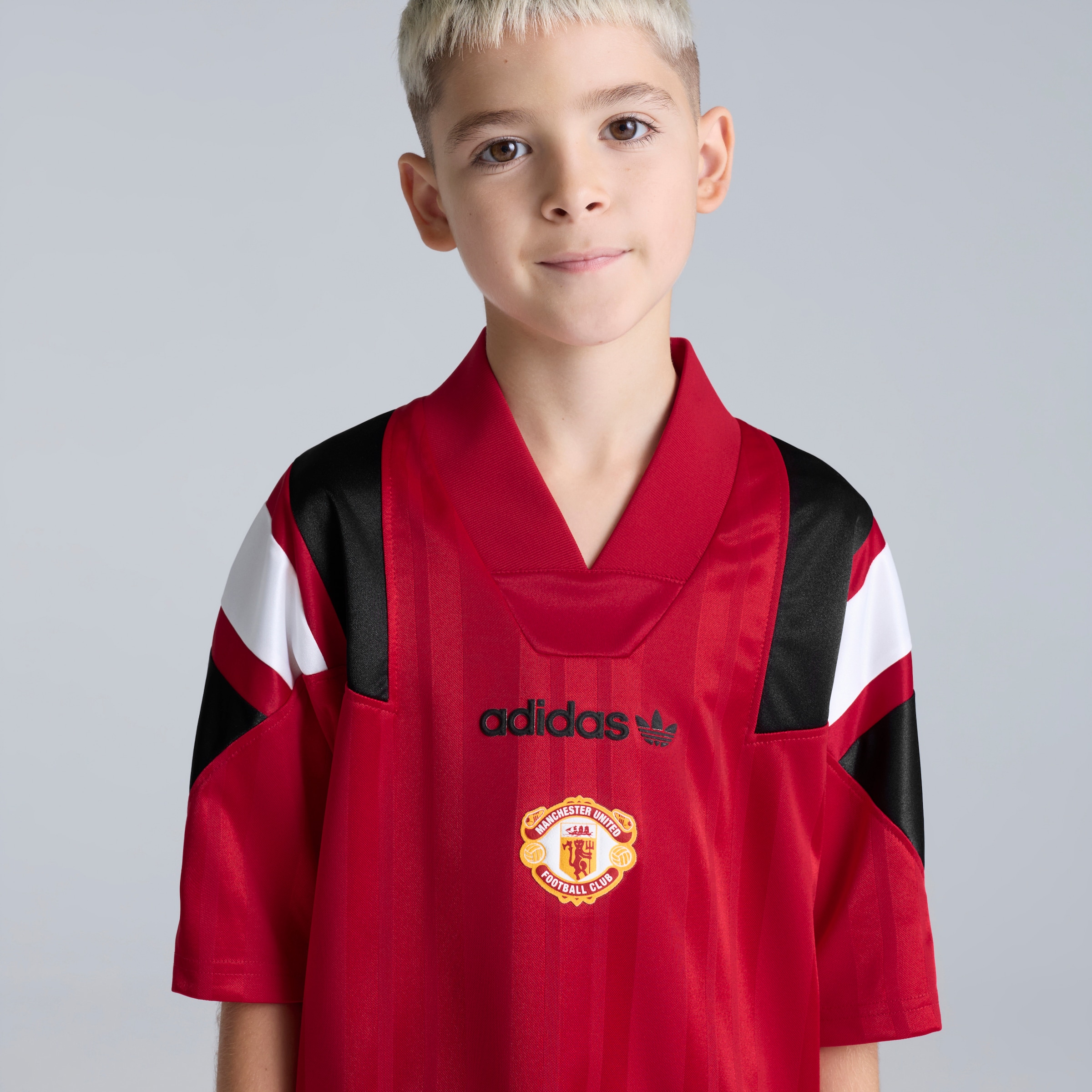 Manchester United x adidas Kids EQT Jersey Red Red Detail [4-5]
