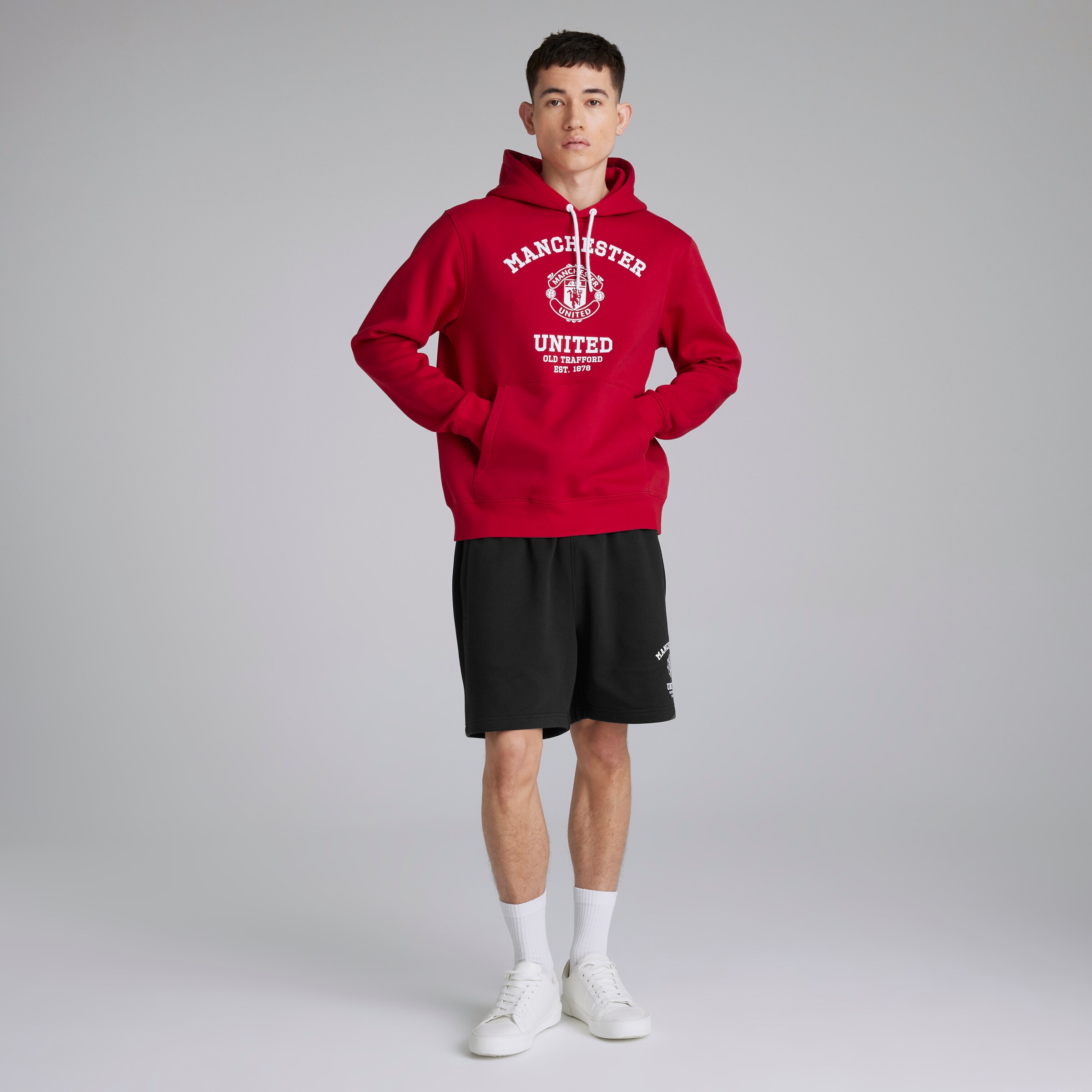 Manchester United Varsity Overhead Hoodie Red Red Detail [3-5]