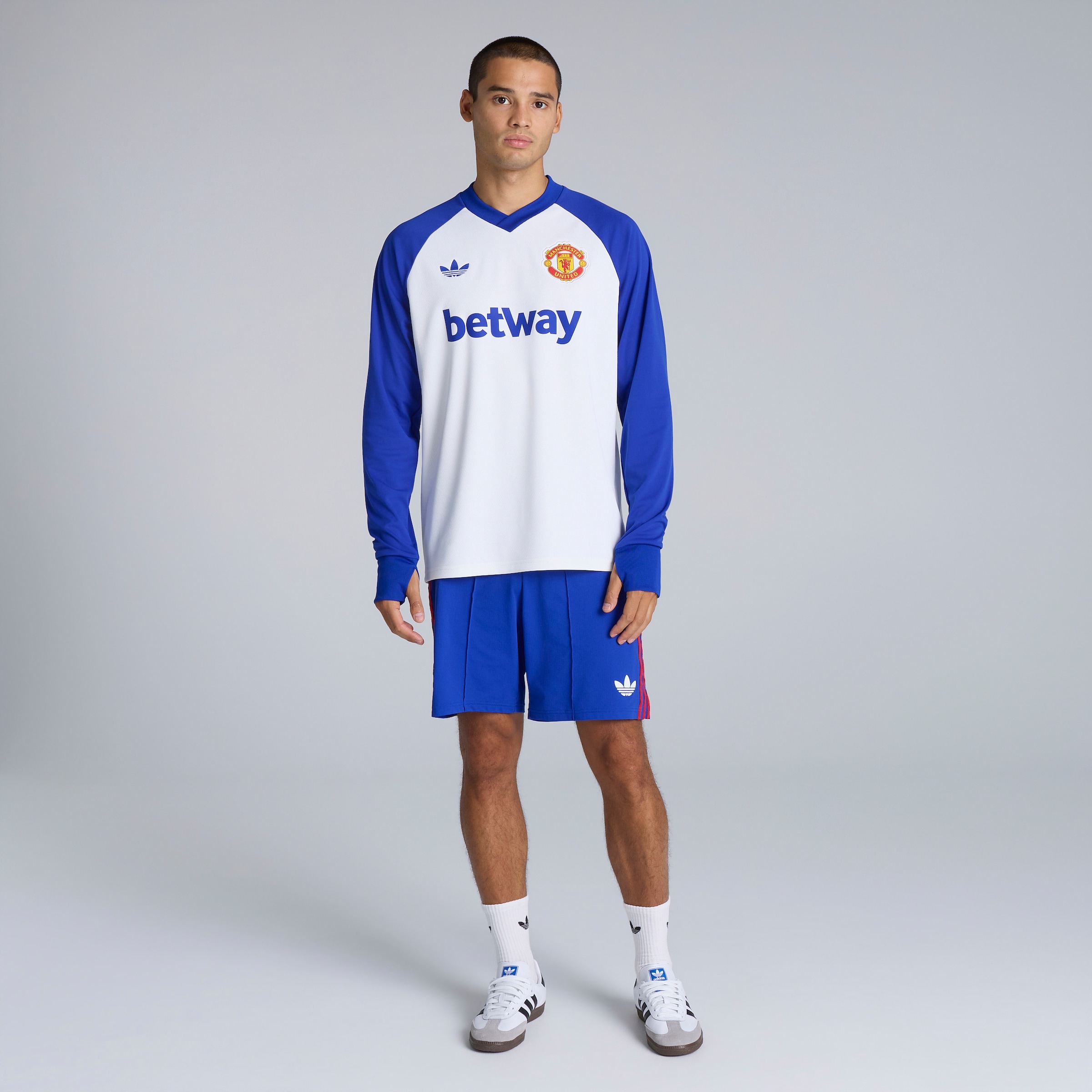 Manchester United 26/27 Away Pre Match Warm Top (Sponsored) White Detail [3-5]