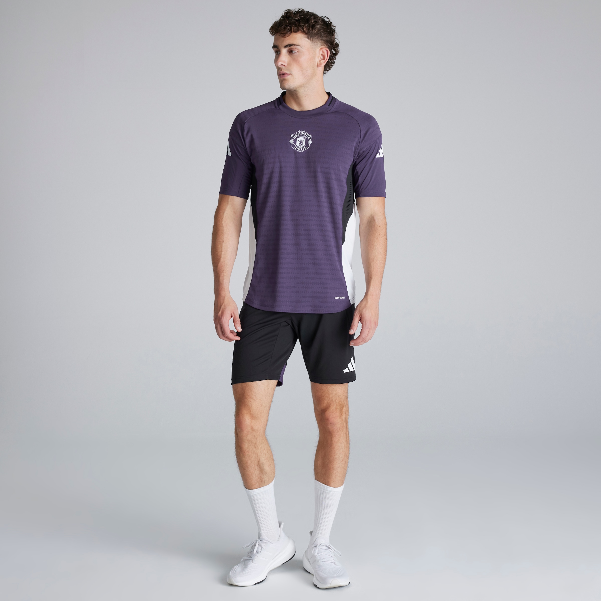 Manchester United Tiro 25 Training Pro Shorts Black Noir Détail [3-5]