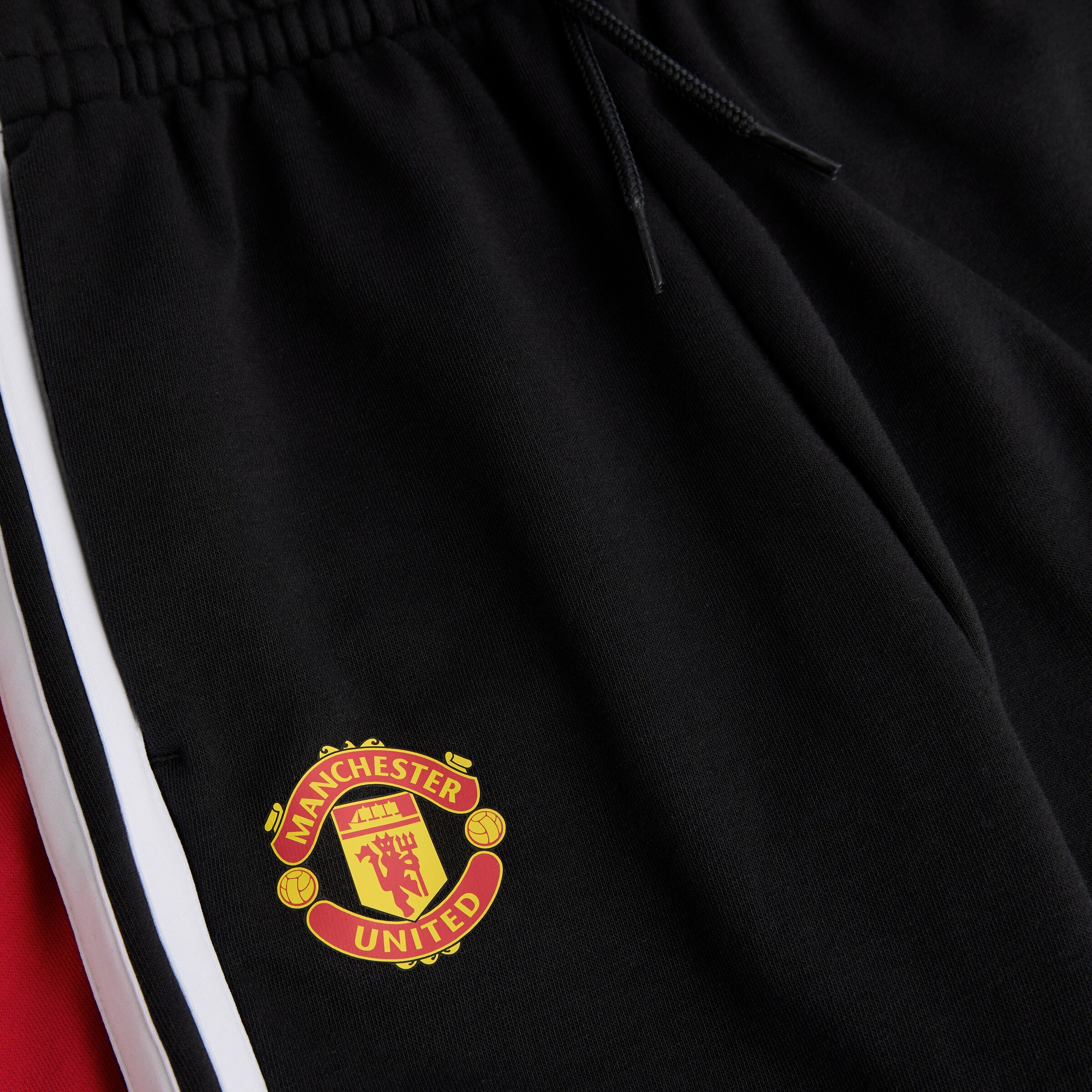Manchester United x adidas Kids Essentials Tiberio 3-Stripes French Terry Tracksuit Red/Black Detail [4-4]