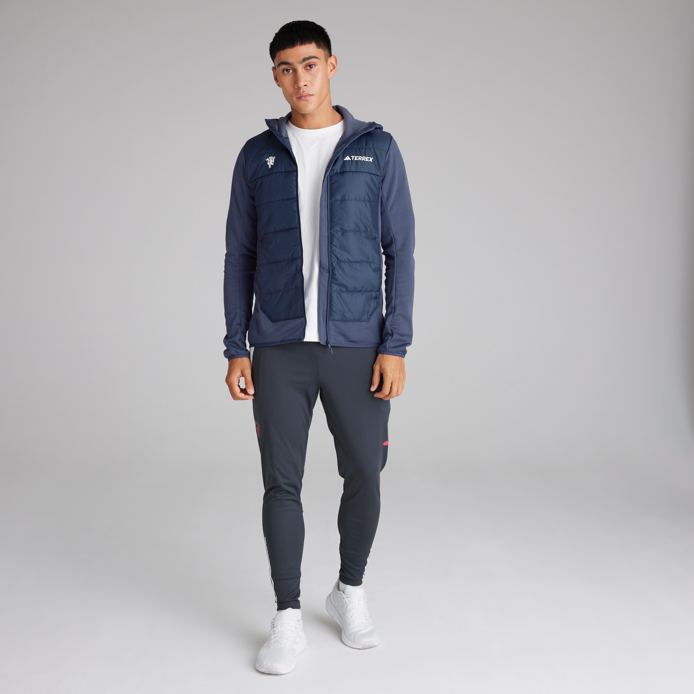 Manchester United x adidas Mens Terrex Multi Hybrid Insulated Jacket Navy Navy blue Detail [3-5]