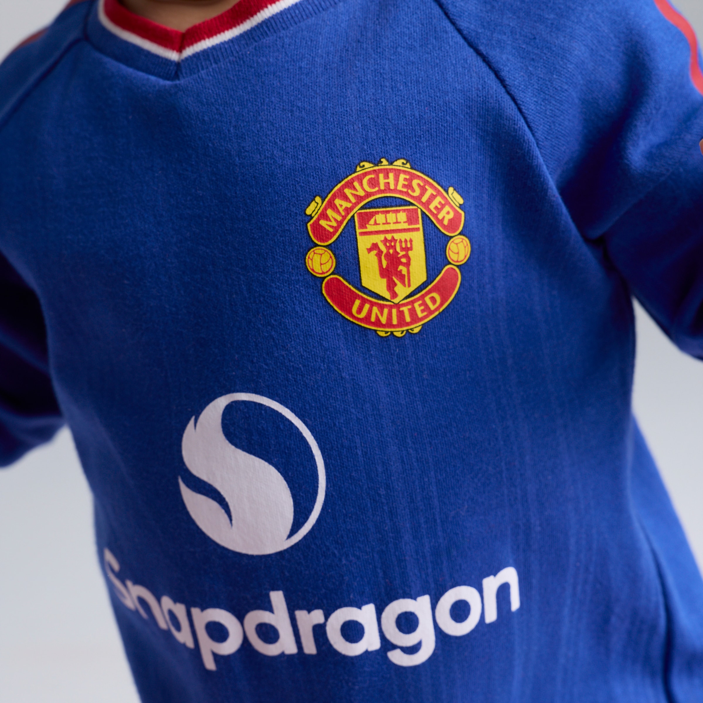 Manchester United Baby 26/27 Away Sleepsuit Blue Blue Detail [6-6]