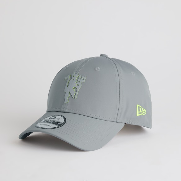 Manchester United x New Era Tonal Devil 9Forty Cap Grey Grey