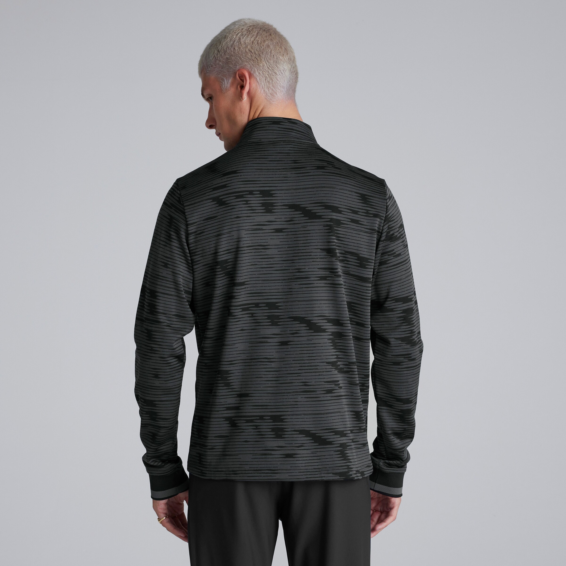 Manchester United x adidas Mens Golf Ultimate365 Linear Stripe 1/4 Zip Sweatshirt Grey Détail [2-5]
