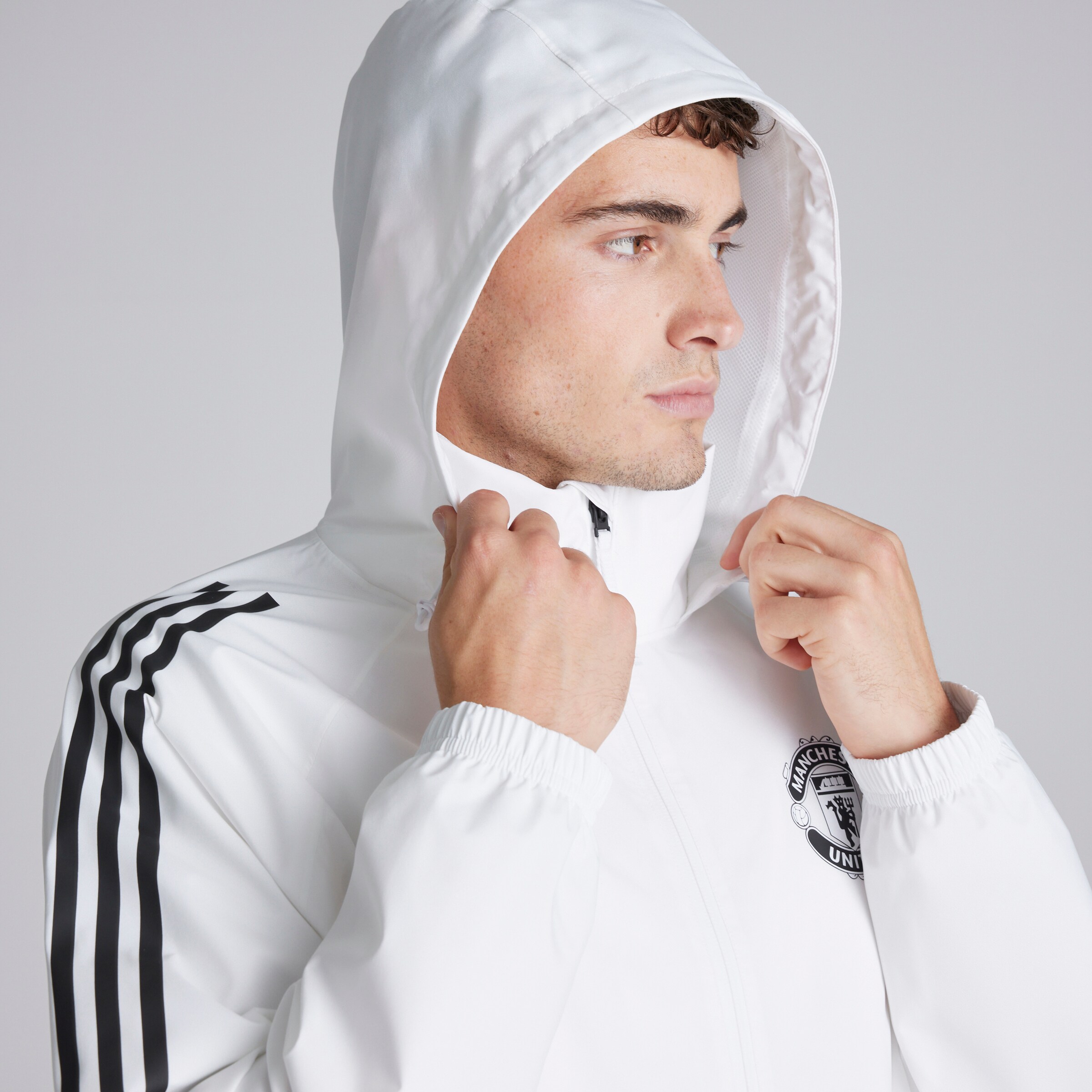Manchester United Tiro 25 Competition Rain Jacket Blanc Détail [4-5]