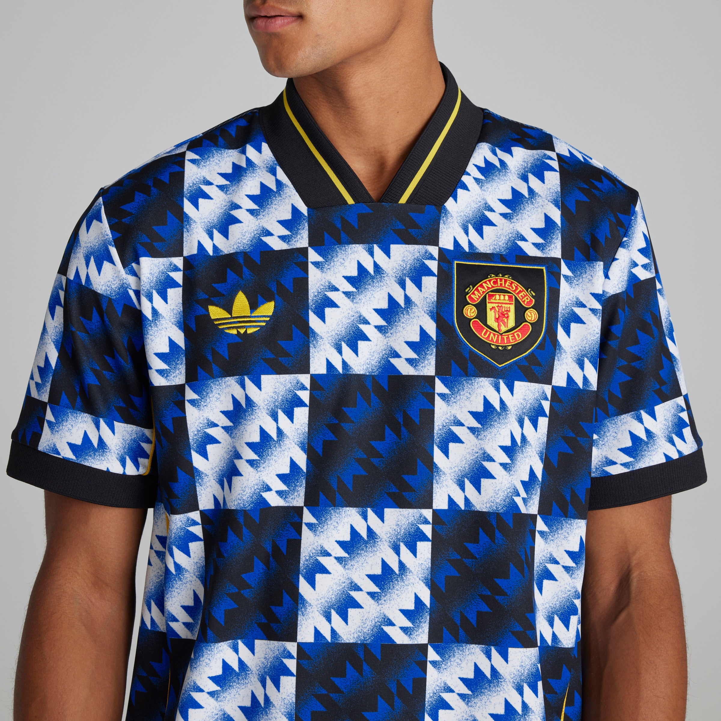 Manchester United x adidas LFSTLR Jersey Blue Multi Detail [5-6]