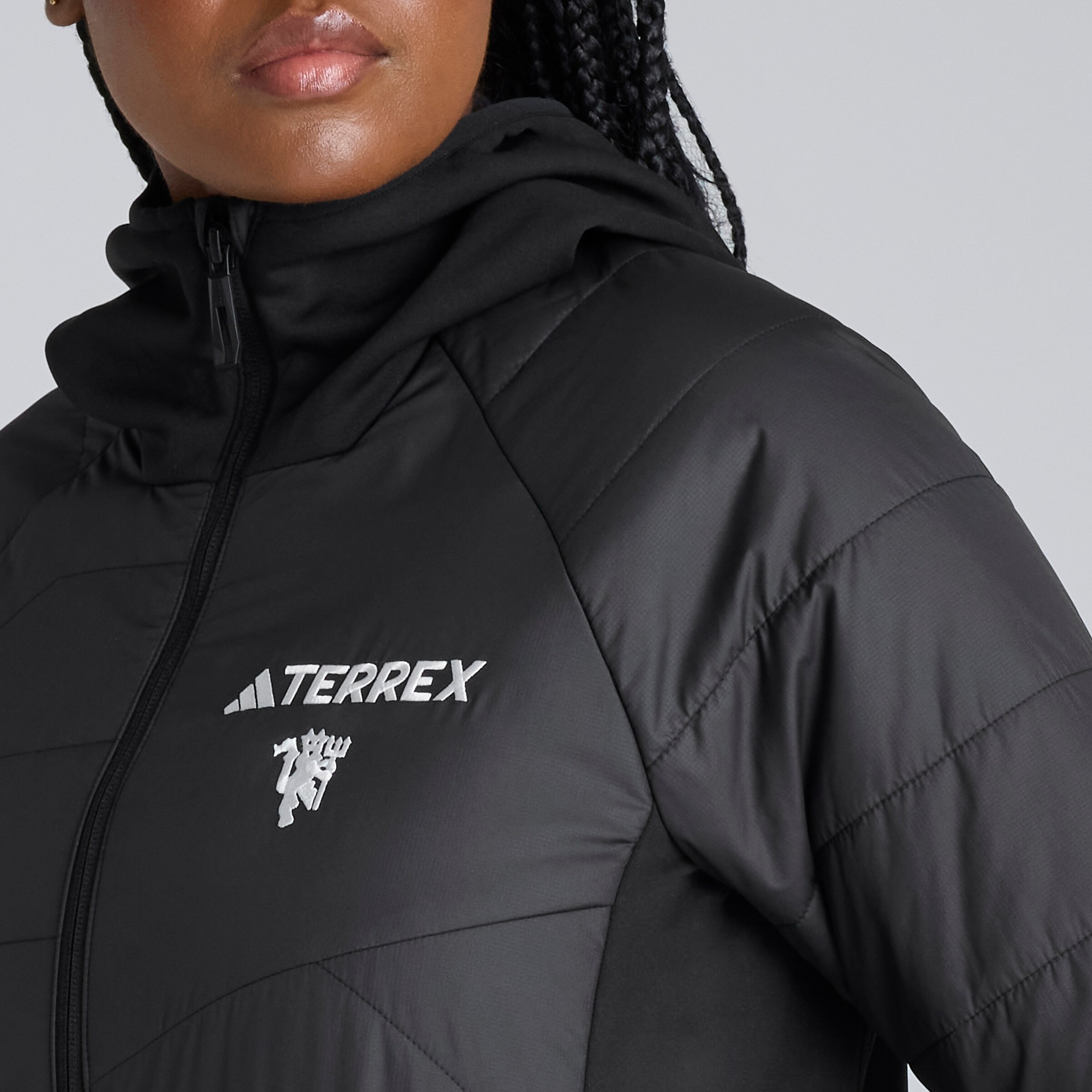 Manchester United x adidas Womens Terrex CLIMAWARM Hybrid Jacket Black Black Detail [4-6]